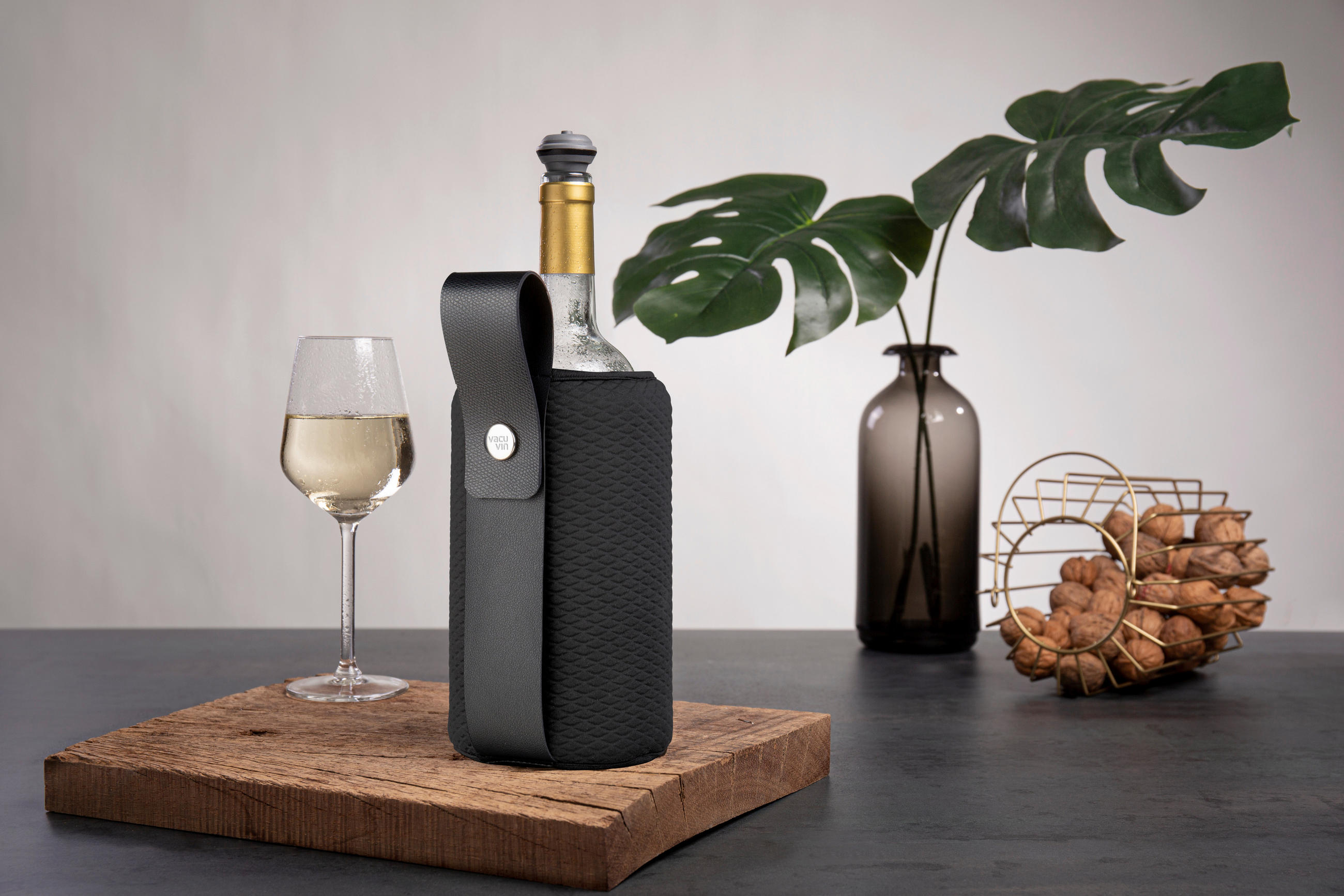 POSUDA ZA HLAĐENJE VINA    - crna, Basics, koža/tekstil (15.8/23.5/5.5cm) - Vacu Vin