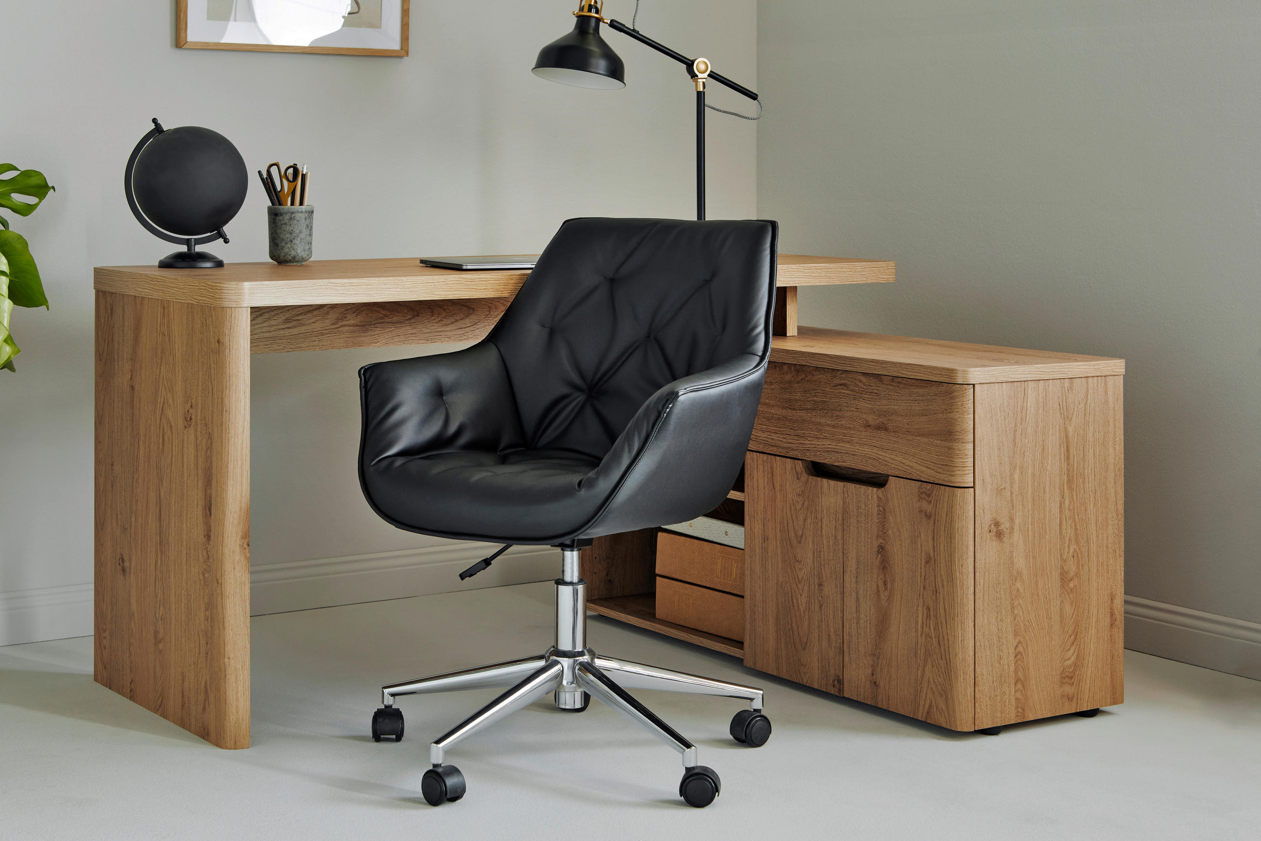 DREHSTUHL  in Lederlook Schwarz, Chromfarben  - Chromfarben/Schwarz, Modern, Kunststoff/Textil (61/61/84cm) - Livetastic