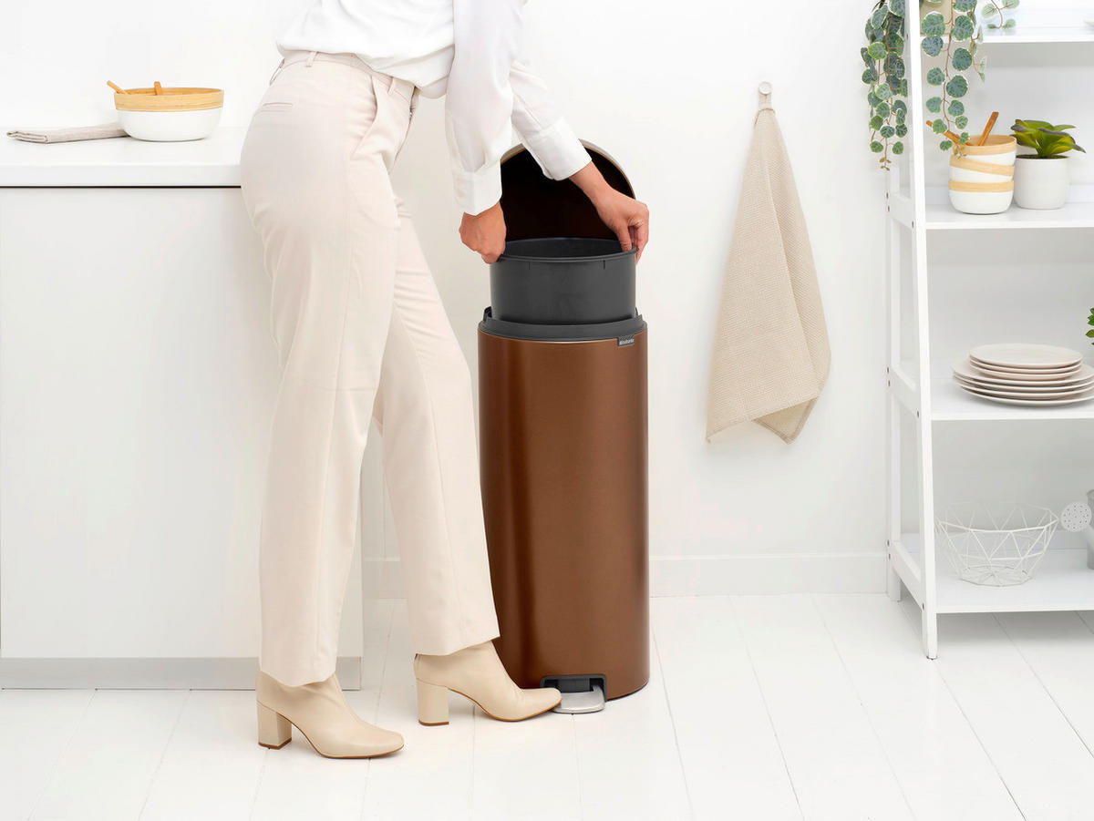 KOŠ S NOŽNOM PAPUČICOM  30 l  New Icon  - brončane boje/antracit, Basics, metal/plastika (29,3/67,9/38cm) - Brabantia