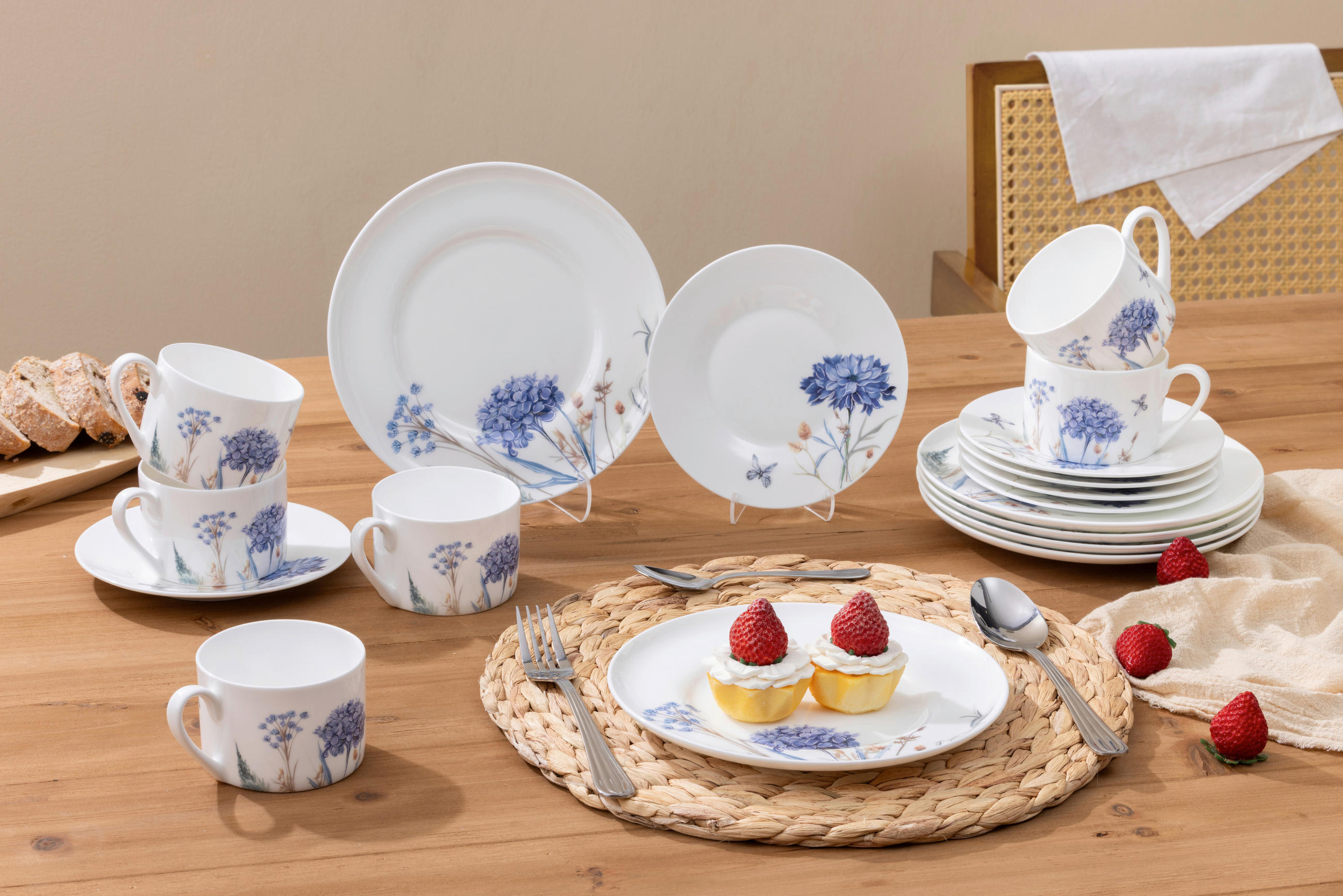 KÁVOVÝ SERVIS jemný kostný porcelán (fine bone china) keramika  - viacfarebná, Trend, keramika - Novel