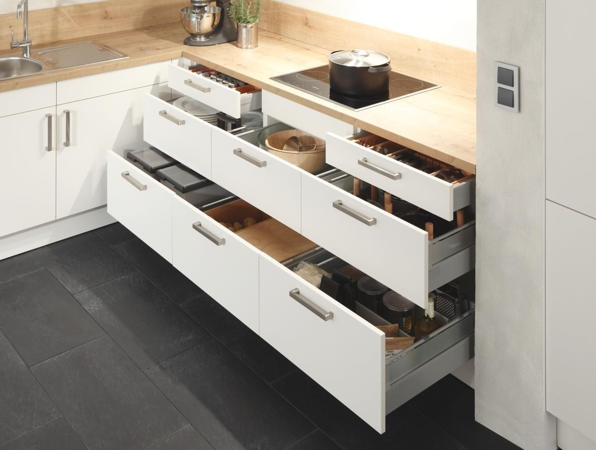 EINBAUKÜCHE   - Design, Holz - Novel