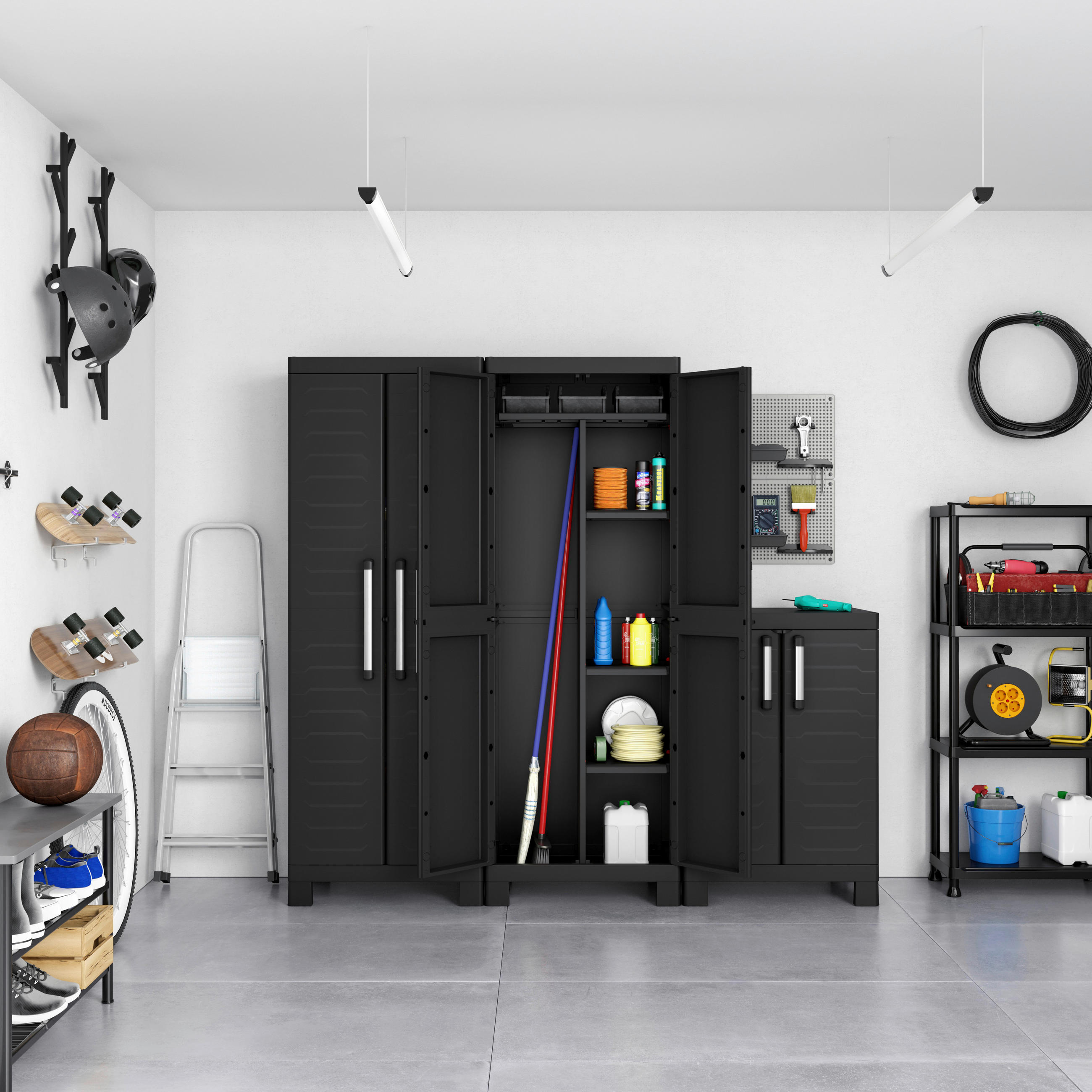 Keter Geräteschrank Schwarz 65x182x45 cm