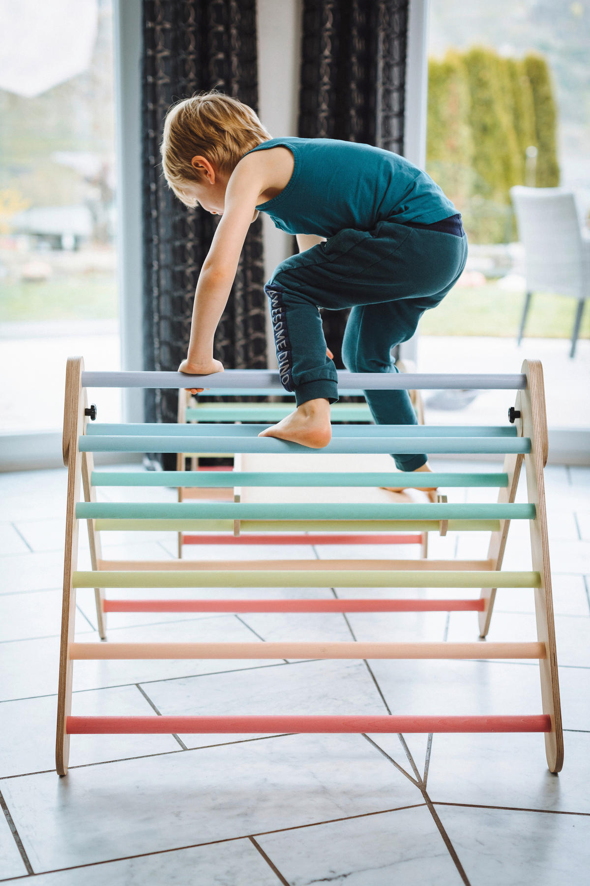 KLETTERDREIECK  - Multicolor, Basics, Holz (70/82/63cm) - tiSsi