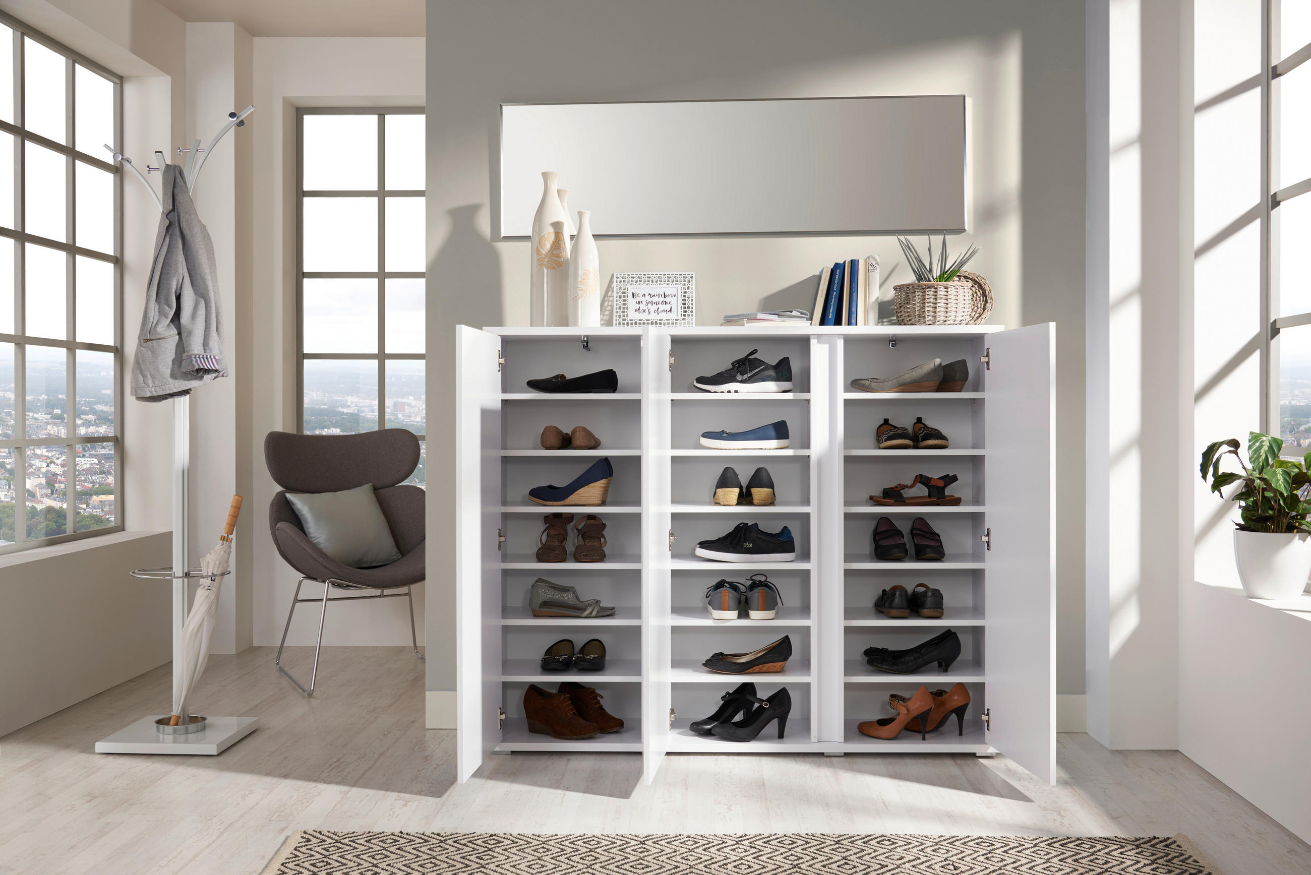 SCHUHSCHRANK Weiß  - Weiß, KONVENTIONELL, Holzwerkstoff (145/120/34cm) - Xora
