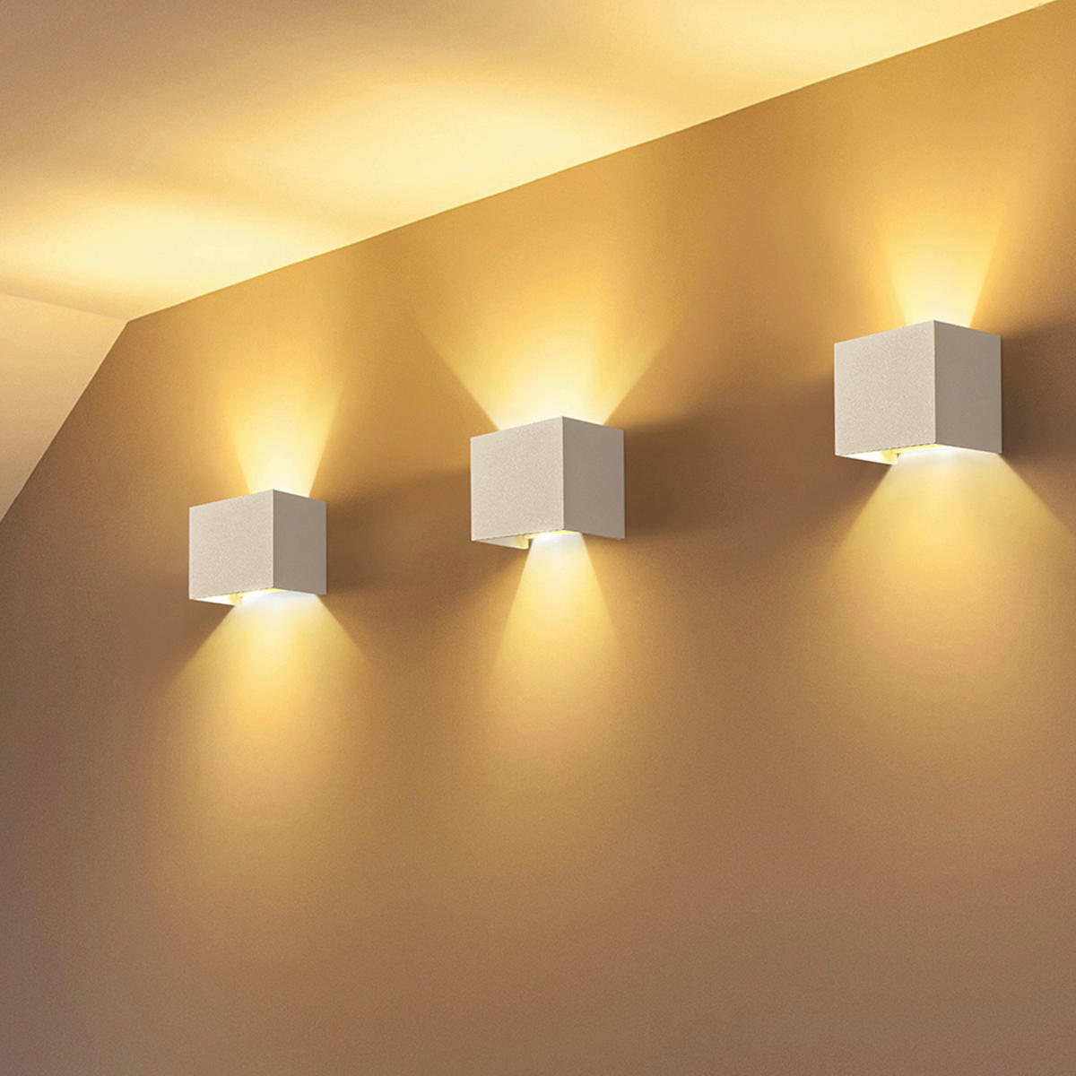 VENKOVNÍ NÁSTĚNNÉ SVÍTIDLO - bílá, Trend, kov (10/10/10cm)