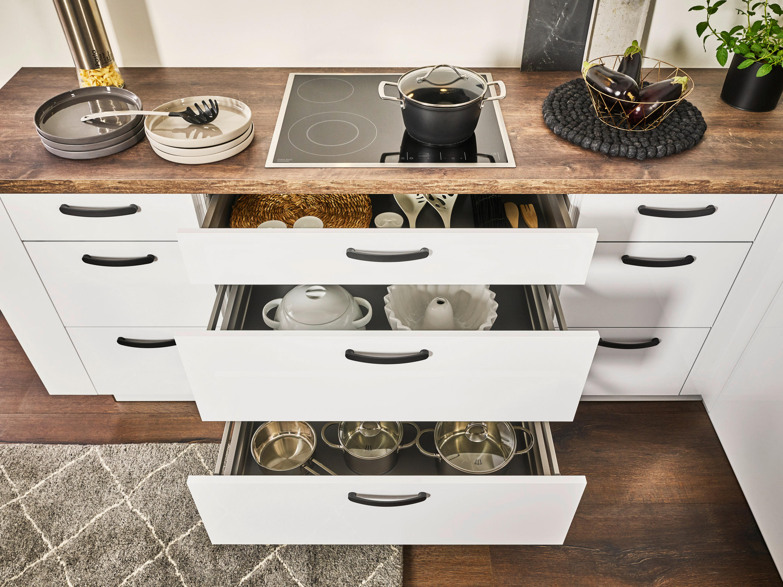 EINBAUKÜCHE   - Design, Holzwerkstoff - Dieter Knoll