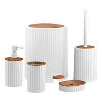 SADA KÚPEĽNOVÝCH DOPLNKOV hnedá, biela - hnedá/biela, Design, plast - Novel