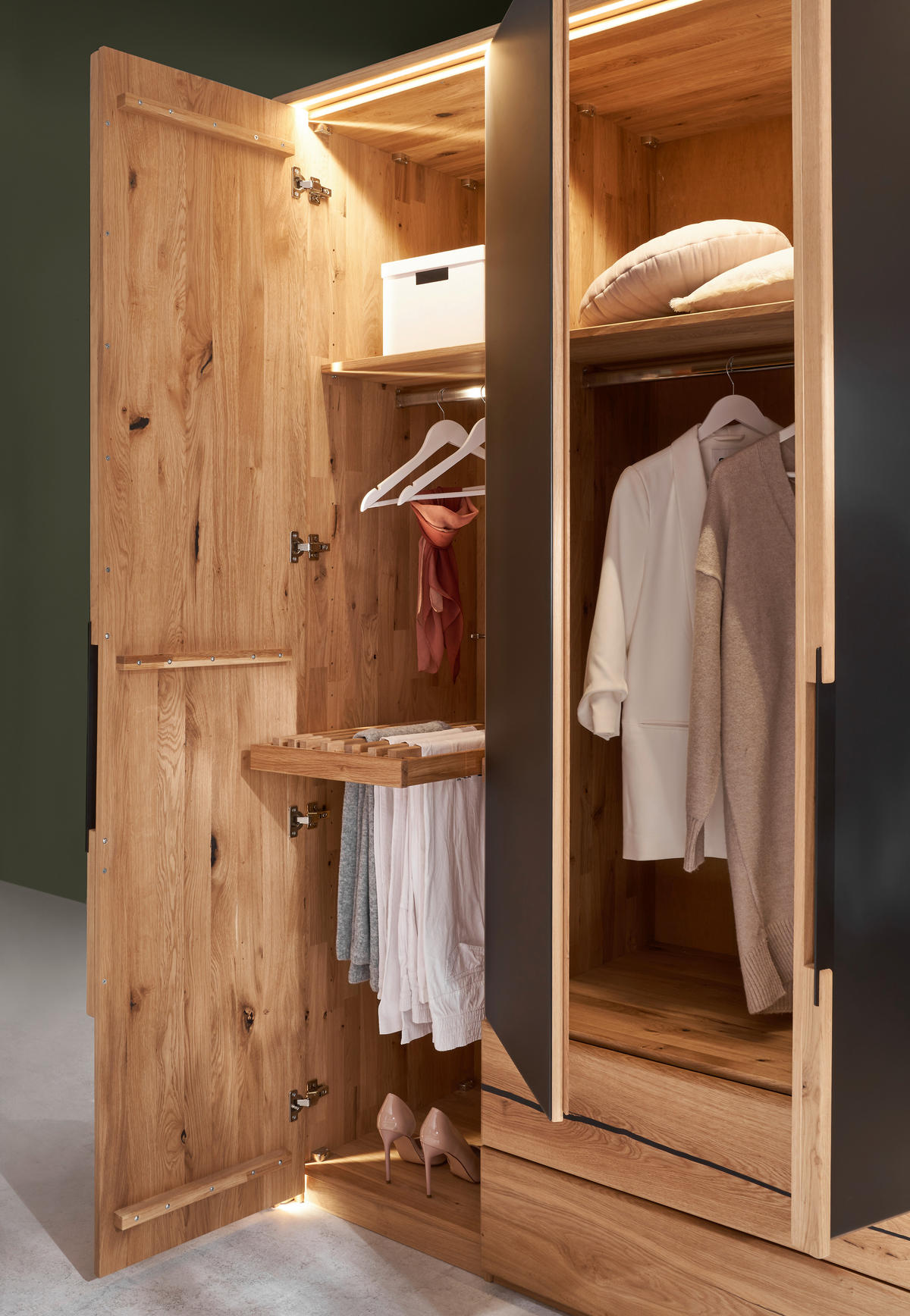 DREHTÜRENSCHRANK  in Anthrazit, Wildeiche  - Wildeiche/Anthrazit, Natur, Glas/Holz (300/218/60cm) - Valnatura