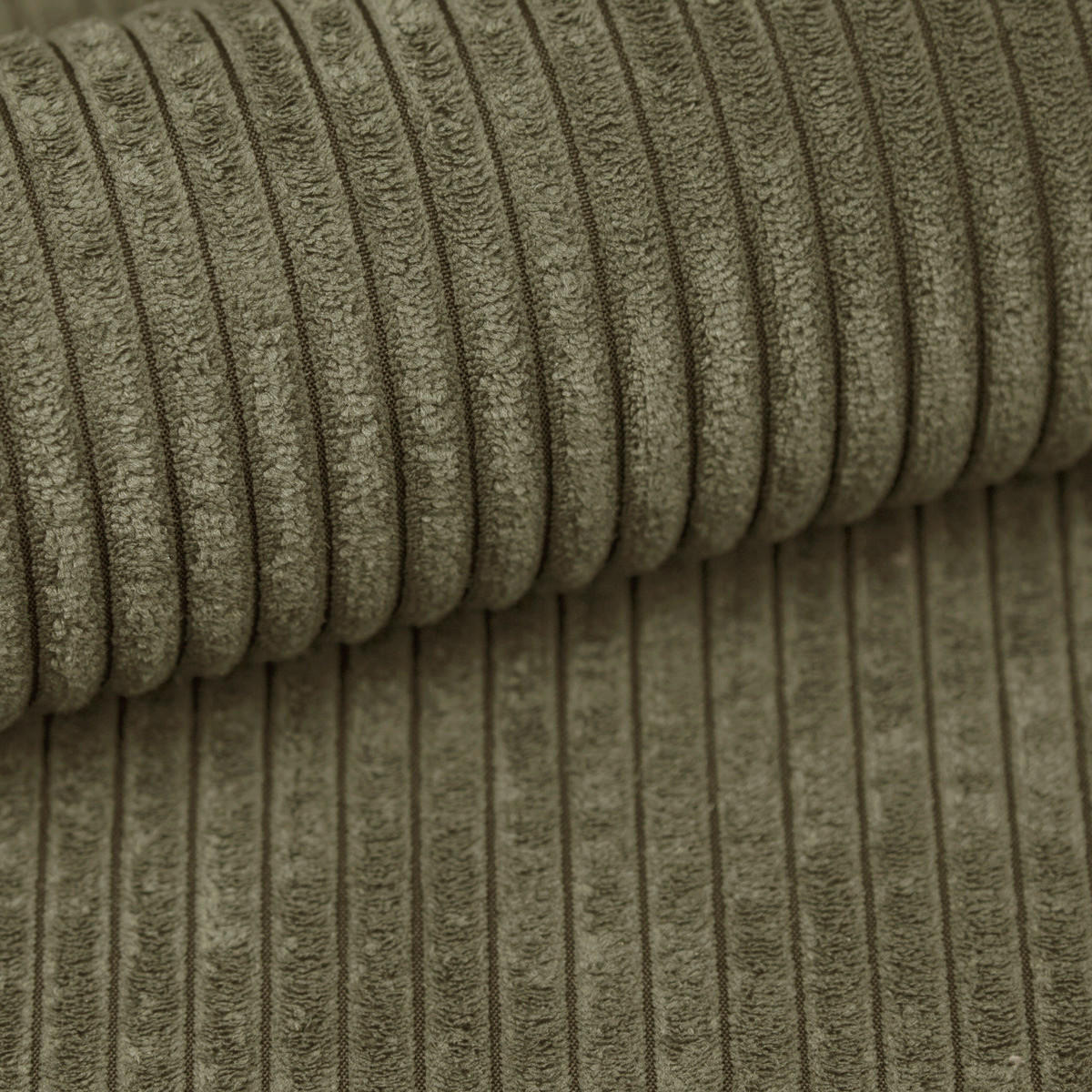 ECKSOFA in Cord Olivgrün  - Schwarz/Olivgrün, Romantik / Landhaus, Holz/Textil (245/159cm) - Stylife