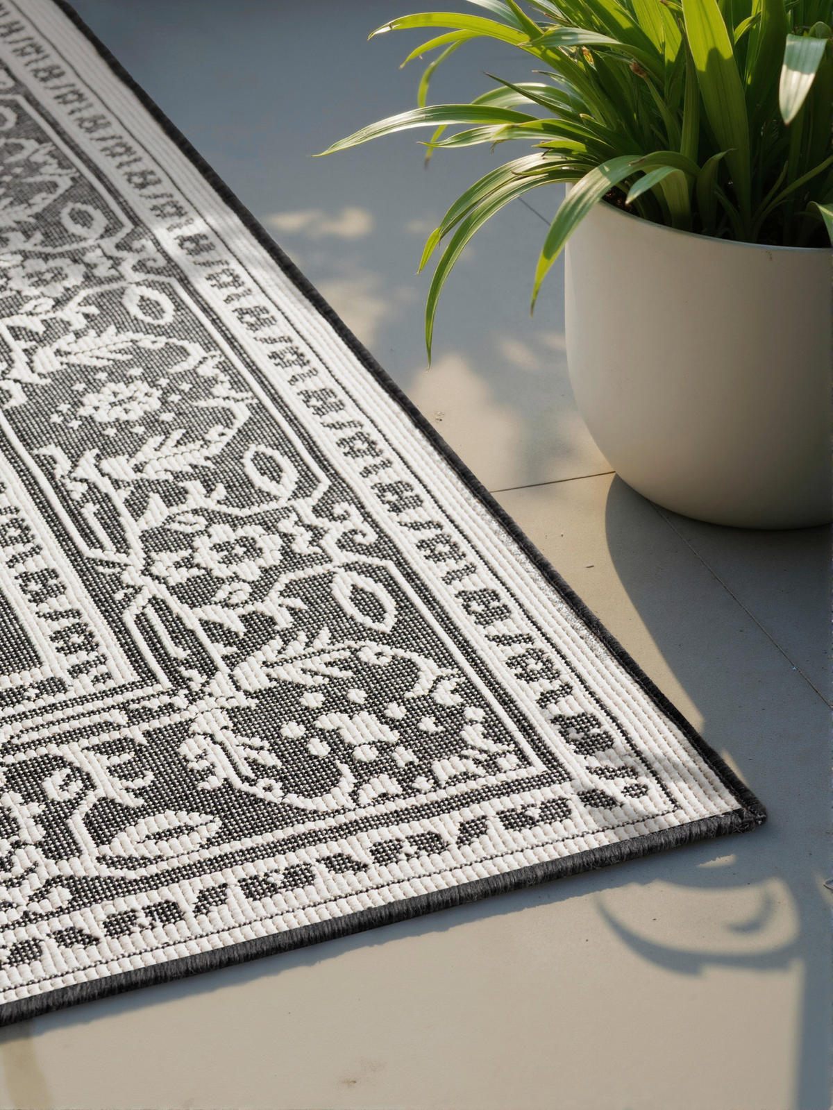 OUTDOORTEPPICH 120/170 cm Duet Schwarz, Weiß  - Schwarz/Weiß, Design, Kunststoff (120/170cm)