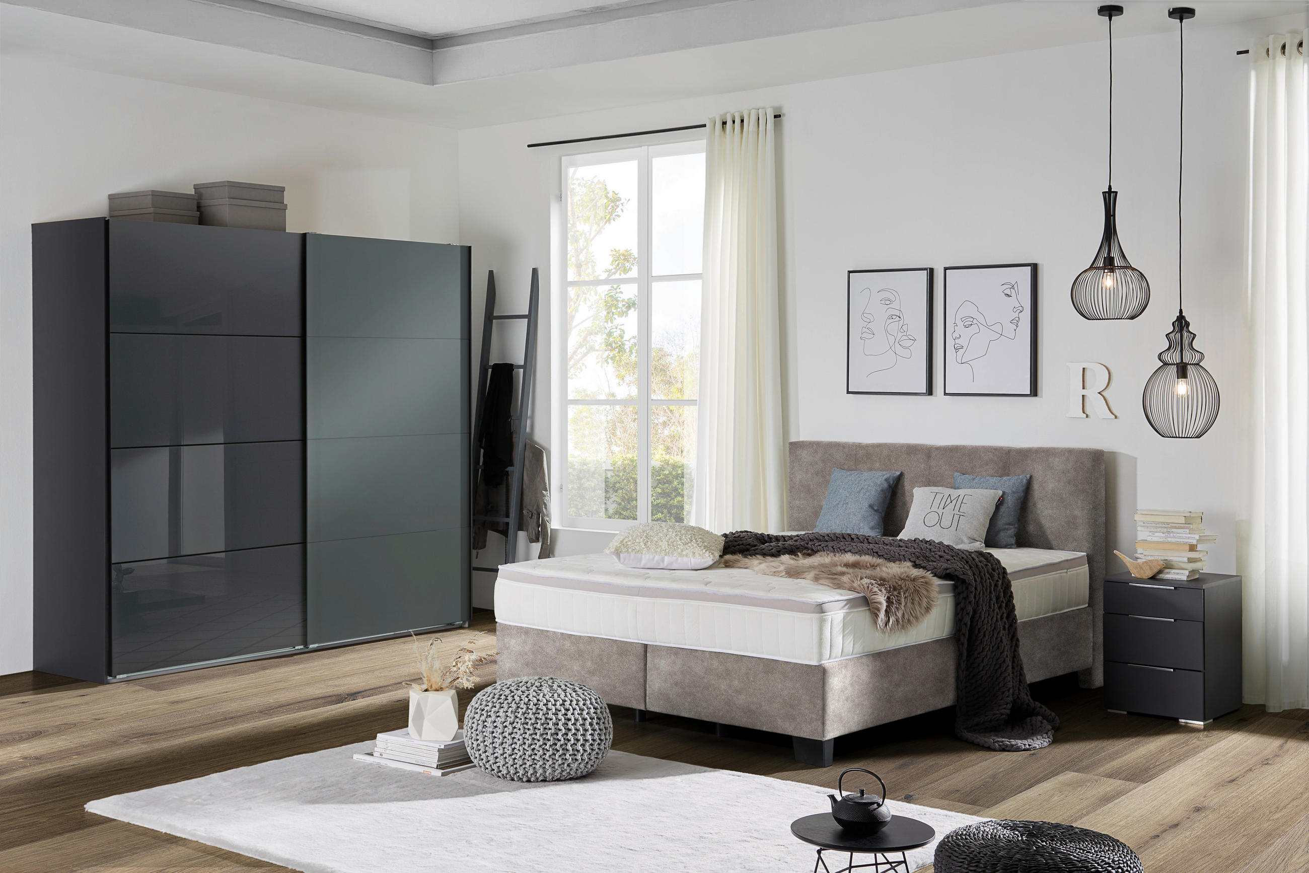 BOXSPRINGBETT 200/200 cm  in Hellgrau  - Hellgrau/Schwarz, Design, Kunststoff/Textil (200/200cm) - Hom`in