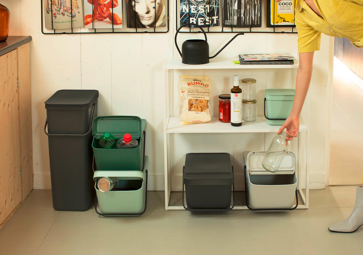KOŠ ZA SMETI - Basics (28/22.5/45cm) - Brabantia