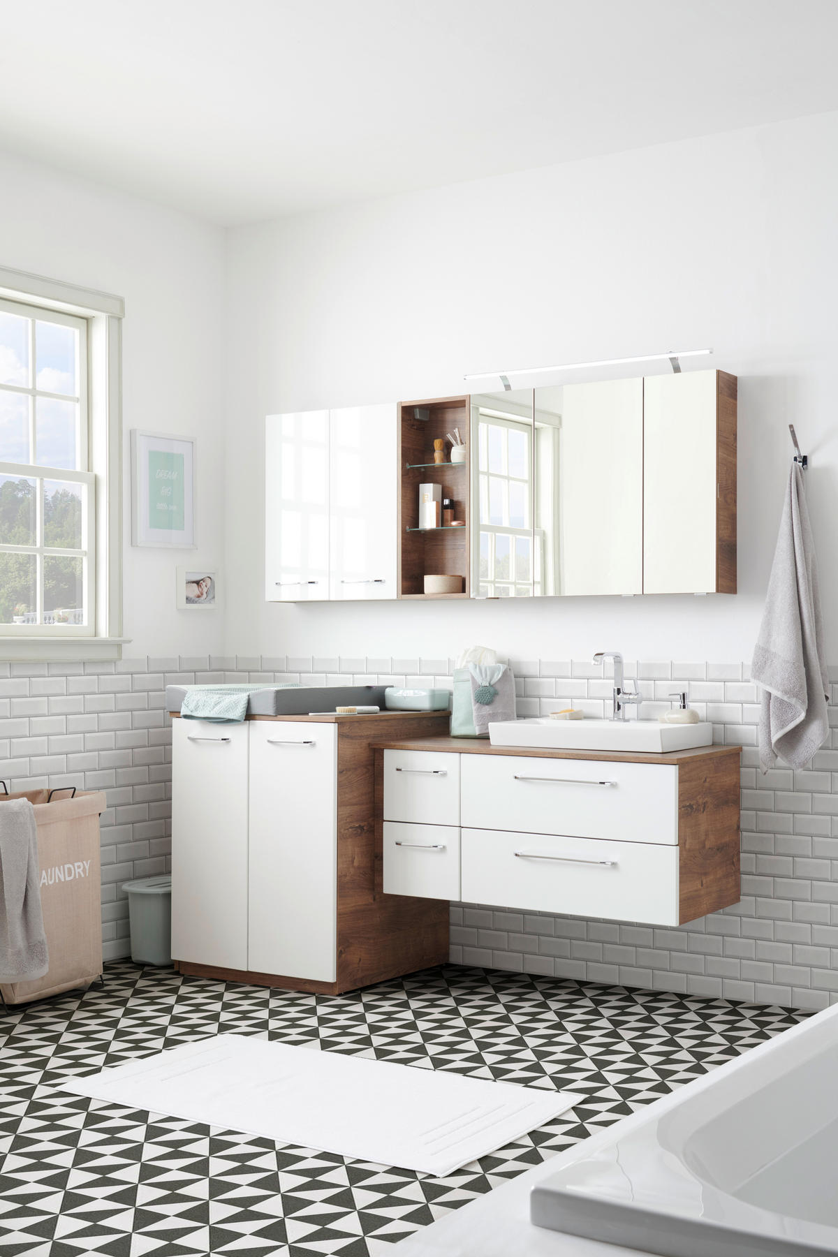 BADEZIMMER  in 180 cm  - Chromfarben/Weiß Hochglanz, Design, Glas/Keramik (180cm) - Sadena