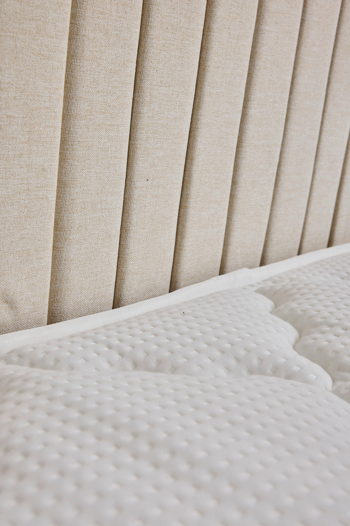 BOXSPRINGBETT 180/200 cm  in Creme  - Creme/Schwarz, MODERN, Holzwerkstoff/Textil (180/200cm) - MID.YOU