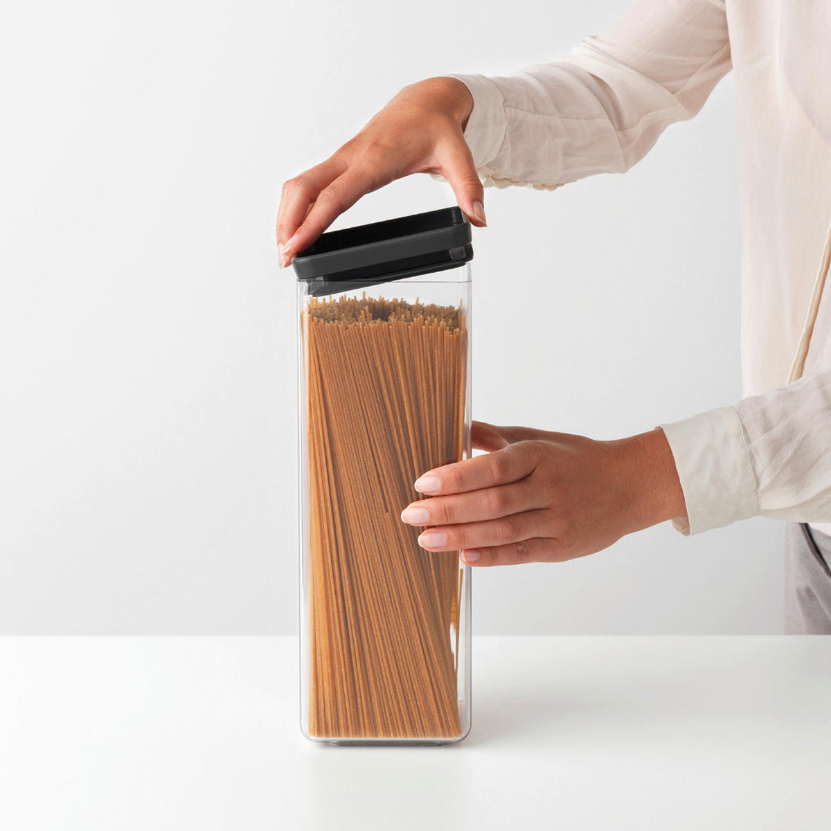 DÓZA NA POTRAVINY - průhledné/tmavě šedá, Design, plast (11/29.5/11cm) - Brabantia