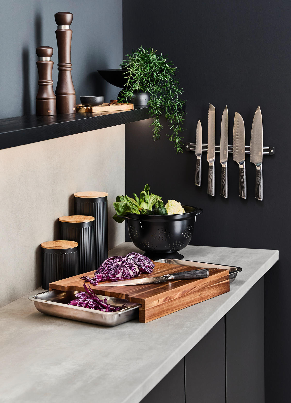 DESKA ZA REZANJE - barve nerjavečega jekla/naravne barve, Basics, kovina/les (43,5/34/6,5cm) - Homeware Profession.