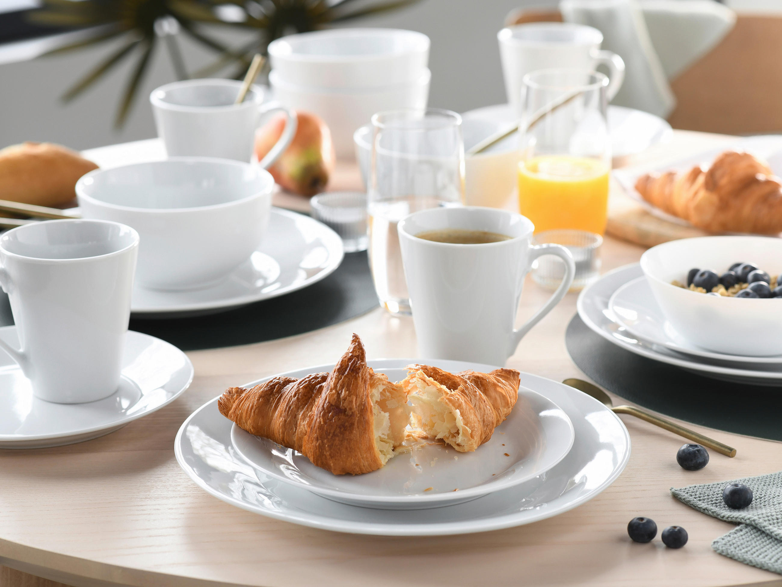 KOMPLETT SERVIS Base Weiß 16 delar  - vit, Basics, keramik - Creatable