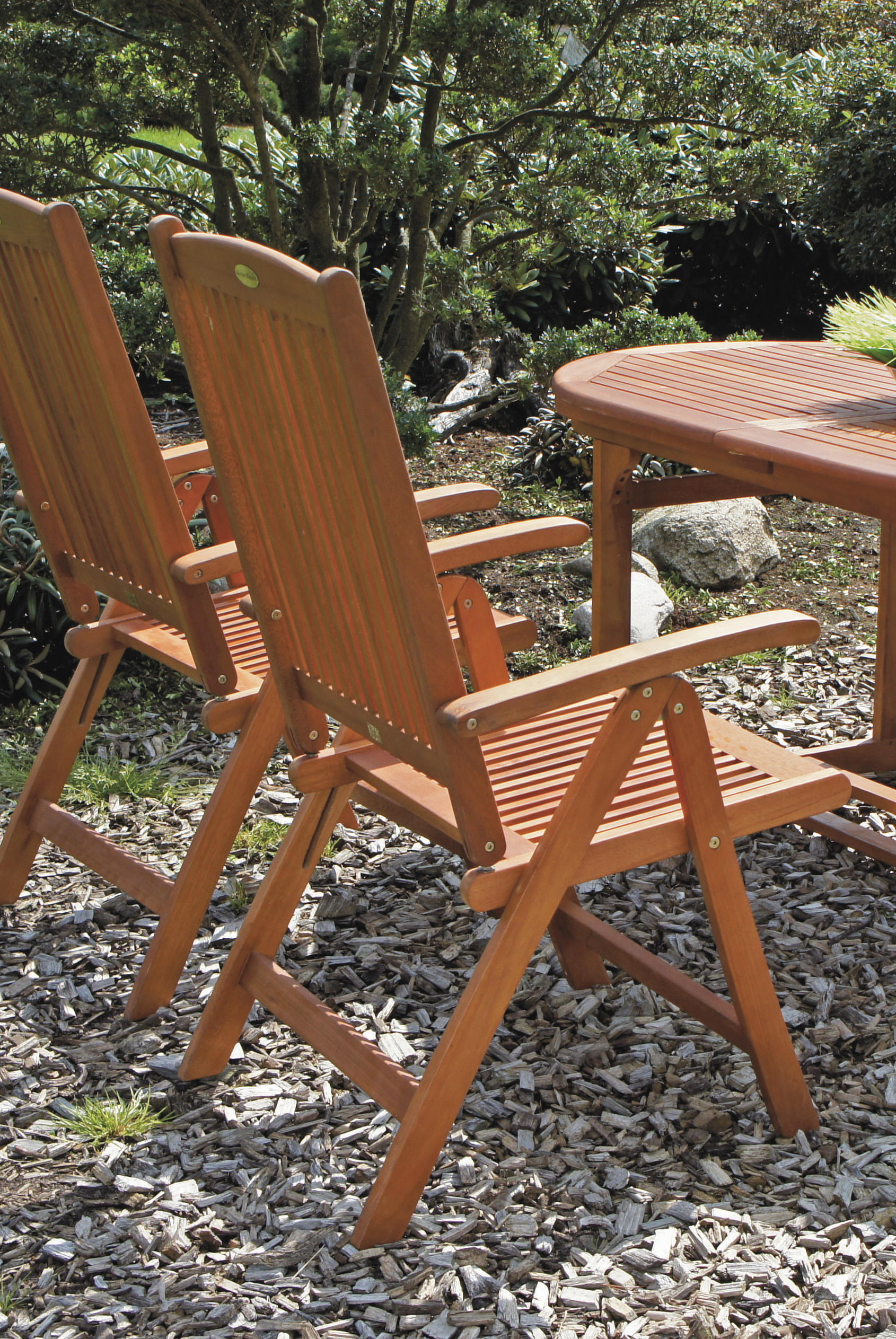 Gardenson Gartenstuhl Eukalyptusholz 58x110x65 cm