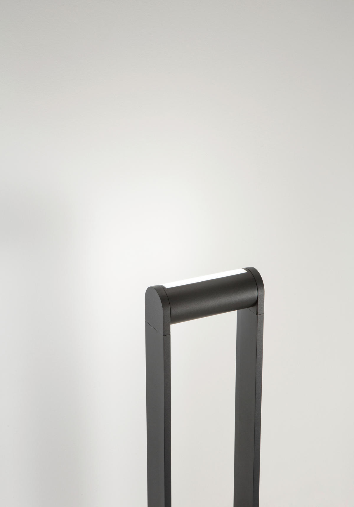 SPOLJNA PODNA SVETILJKA Wild  - tamnosiva/bela, Dizajnerski, metal/plastika (17.5/6,5/60cm)