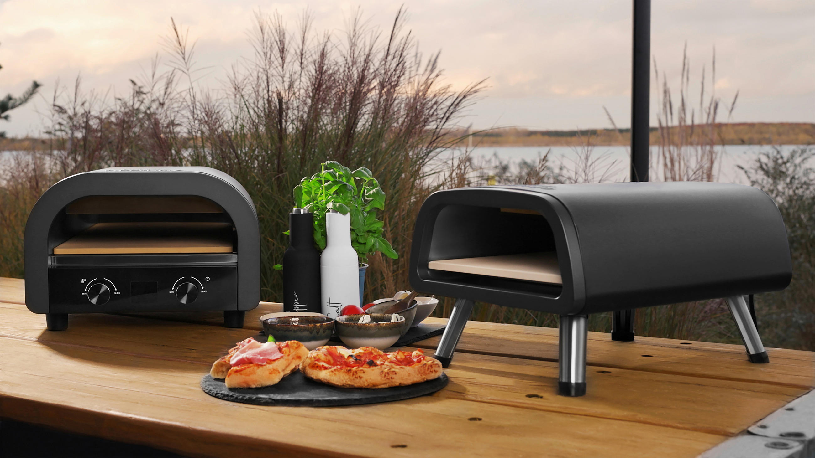 PIZZAOFEN - Schwarz, Basics, Metall (59/29,5/36cm) - Trisa Electronics