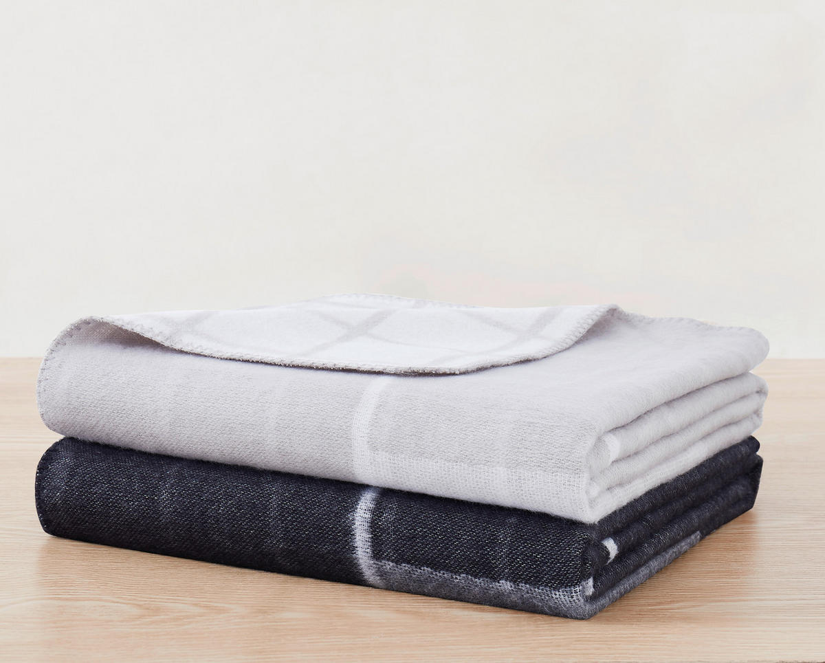 WOHNDECKE Offset Logo 127/178 cm  - Anthrazit, Basics, Textil (127/178cm) - Calvin Klein