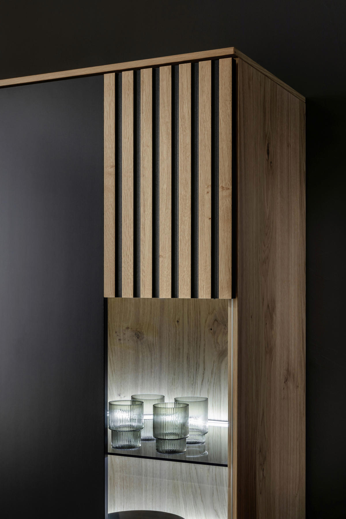 VITRINE in furniert Wildeiche Anthrazit, Eiche Bianco  - Eiche Bianco/Anthrazit, Design, Glas/Holz (60/200/45cm) - Moderano