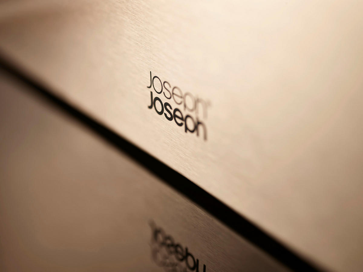 SET DESK ZA REZANJE - rožnato zlata, Basics, kovina/umetna masa (35,5/26,5/7,4cm) - Joseph Joseph