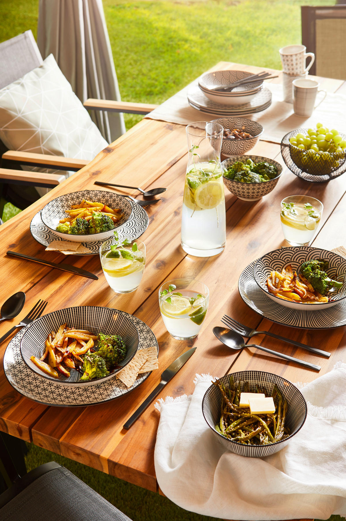 KOMBINOVANÝ SERVIS Tokyo 30-dielne  - čierna/biela, Trend, keramika - Novel