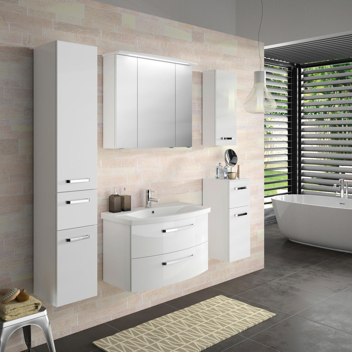 FÜRDŐSZOBABÚTOR - krómszínű/magasfényű fehér, Modern, faalapú anyag/üveg (84cm) - Sadena