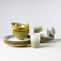 KOMBISERVICE Grün FLUSSUFER 16-teilig 4 Personen  - Grün, Basics, Keramik - Gipfelstück