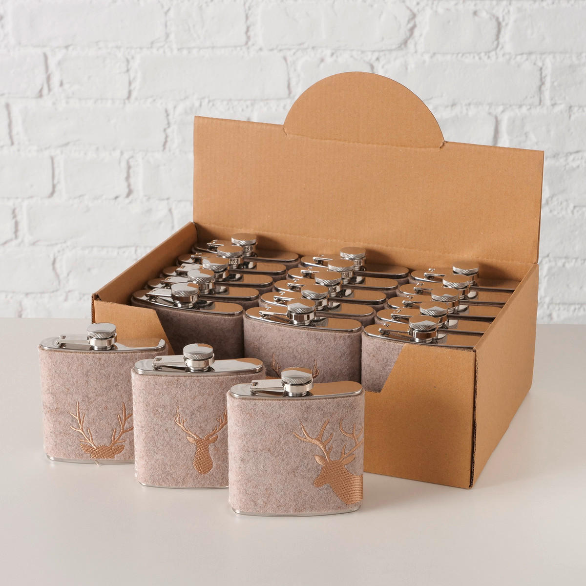 TRINKFLASCHE  - Silberfarben/Grau, KONVENTIONELL, Textil/Metall (9,2/3/11cm)