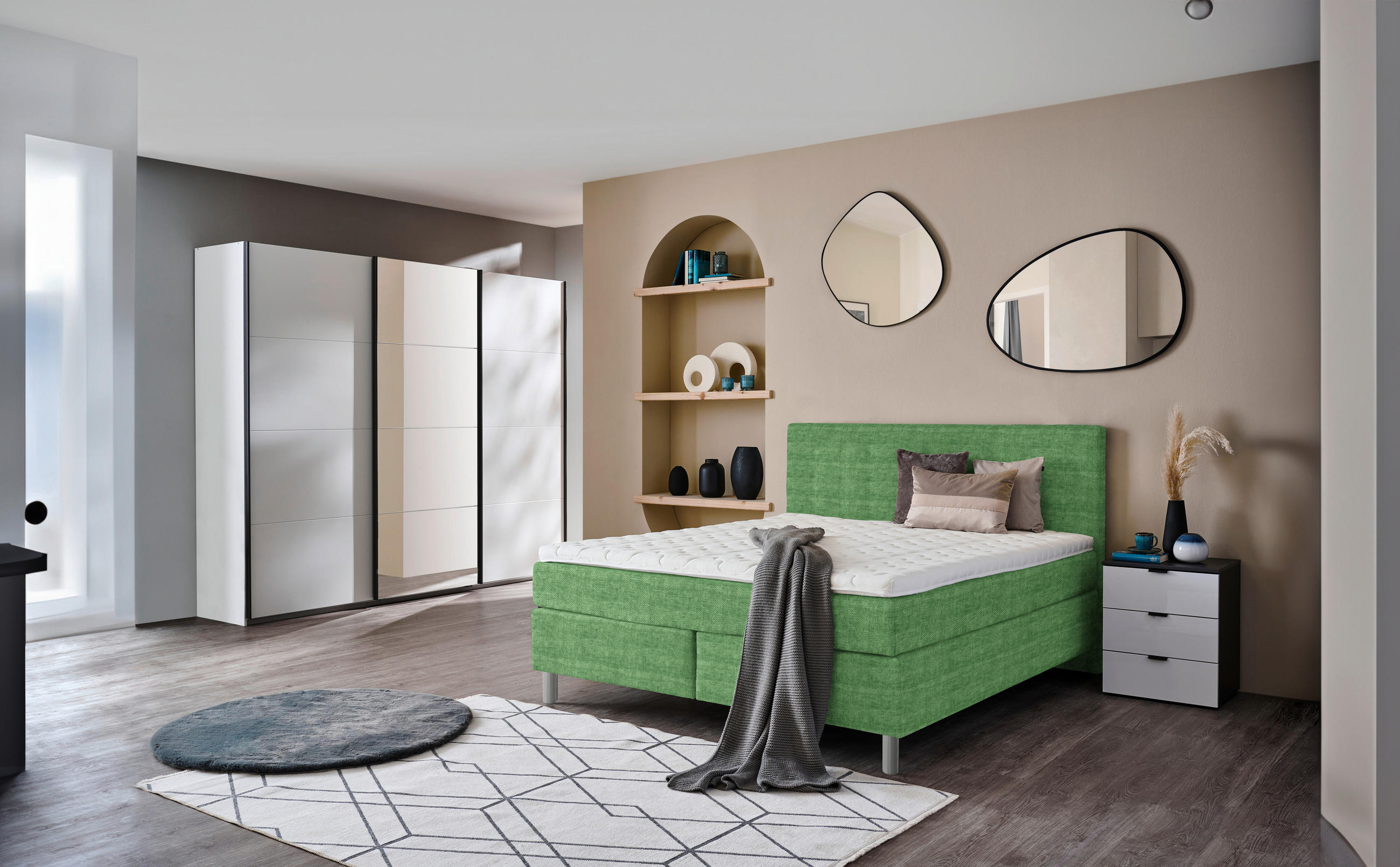 BOXSPRINGBETT 180/200 cm  in Grün  - Chromfarben/Grün, KONVENTIONELL, Kunststoff/Textil (180/200cm) - Voleo