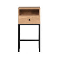 SÄNGBORD i faner ek mörkbrun  - svart/mörkbrun, Modern, metall/trä (28/70/35cm) - Niels Andersson