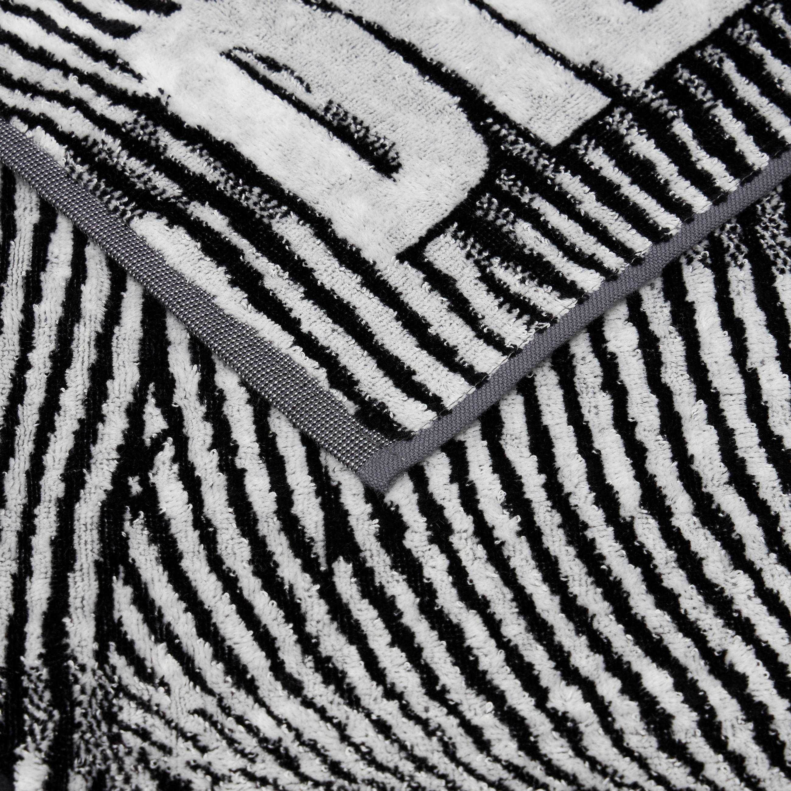 HANDTUCH STRIPES Grau - Grau, Basics, Textil (60/100cm) - Diesel