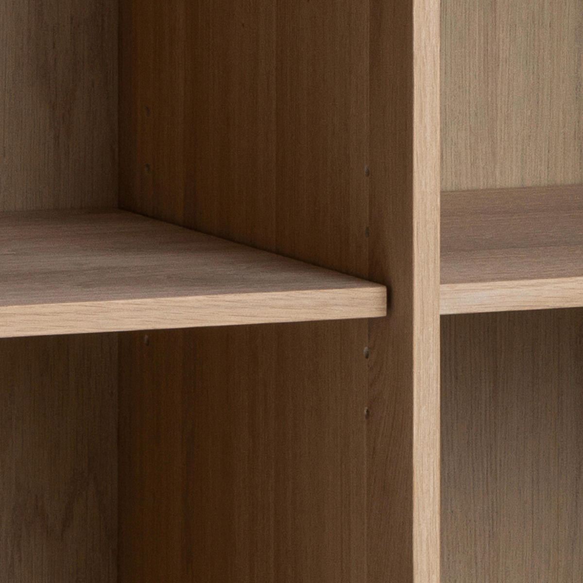 VISOKA KOMODA, barve hrasta  - barve hrasta/bela, Design, leseni material/les (90,8/150/40cm) - Livetastic