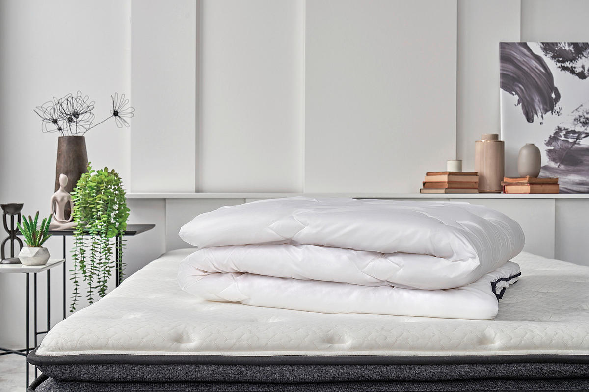 VIERJAHRESZEITENDECKE  - Weiß, Basics, Textil (200/200/3cm) - Yatas