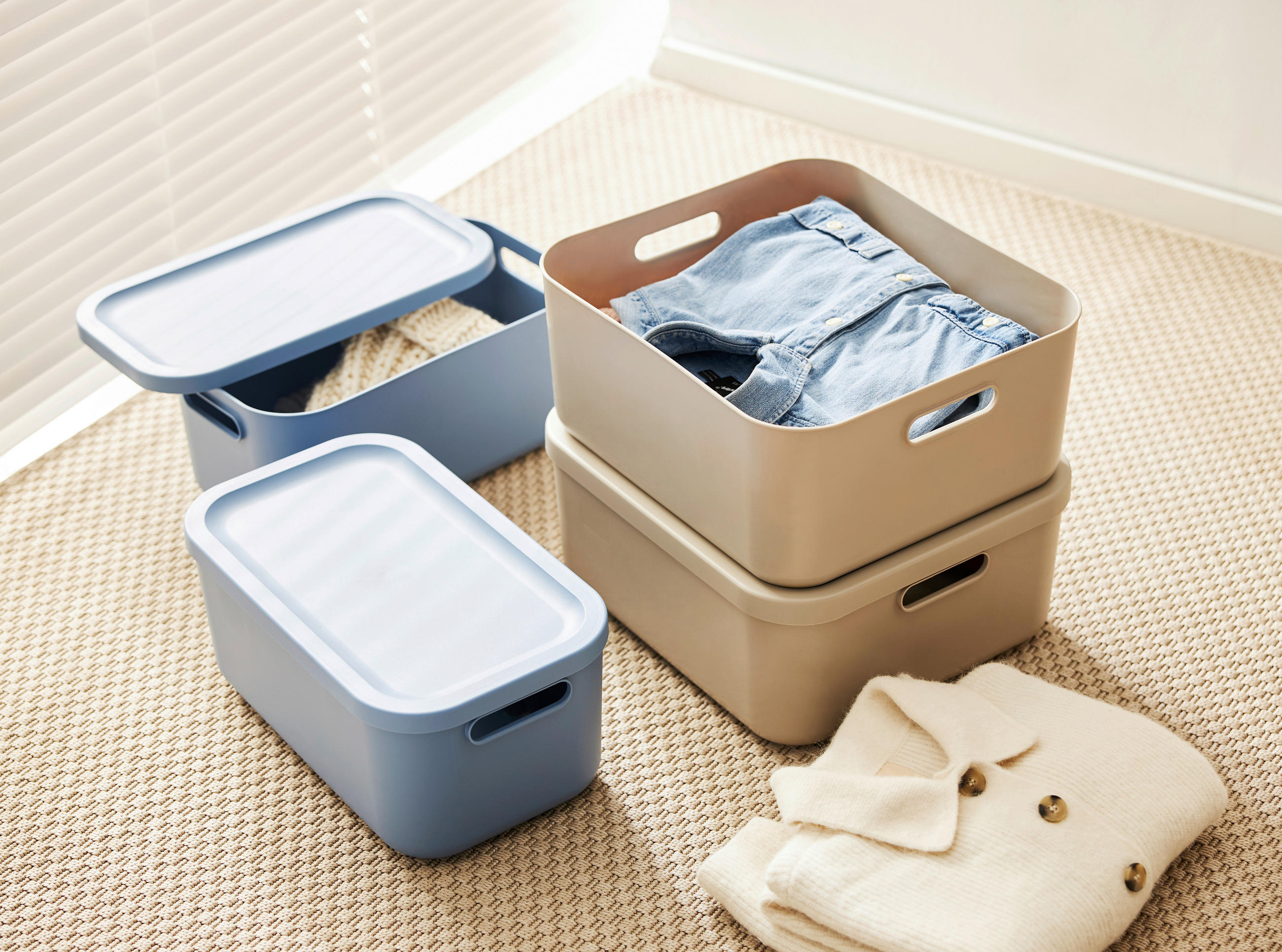 BOX S VEKOM, 20 l - pastelová modrá, Konventionell, plast (39,5/35,5/34,6cm) - Rotho