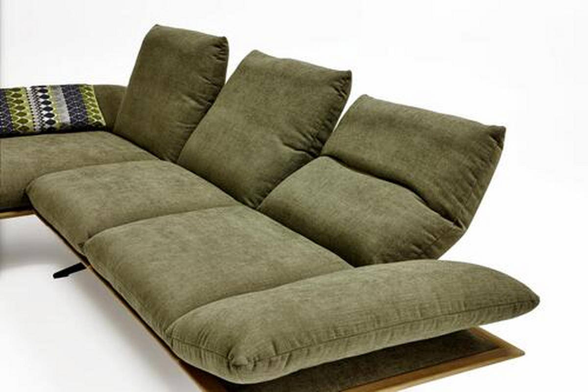 Freisteller von Dieter Knoll ECKSOFA Formia Grün Flachgewebe.