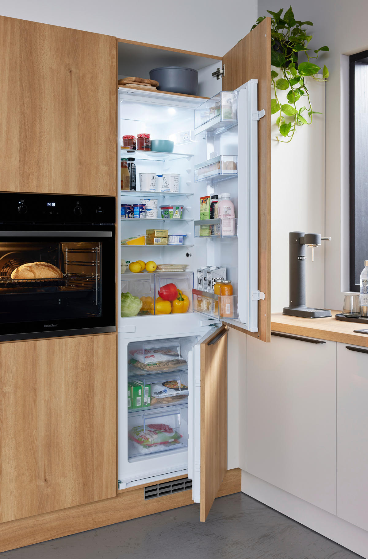 PLÁNOVATEĽNÁ KUCHYŇA - biela, Design, kompozitné drevo - Novel