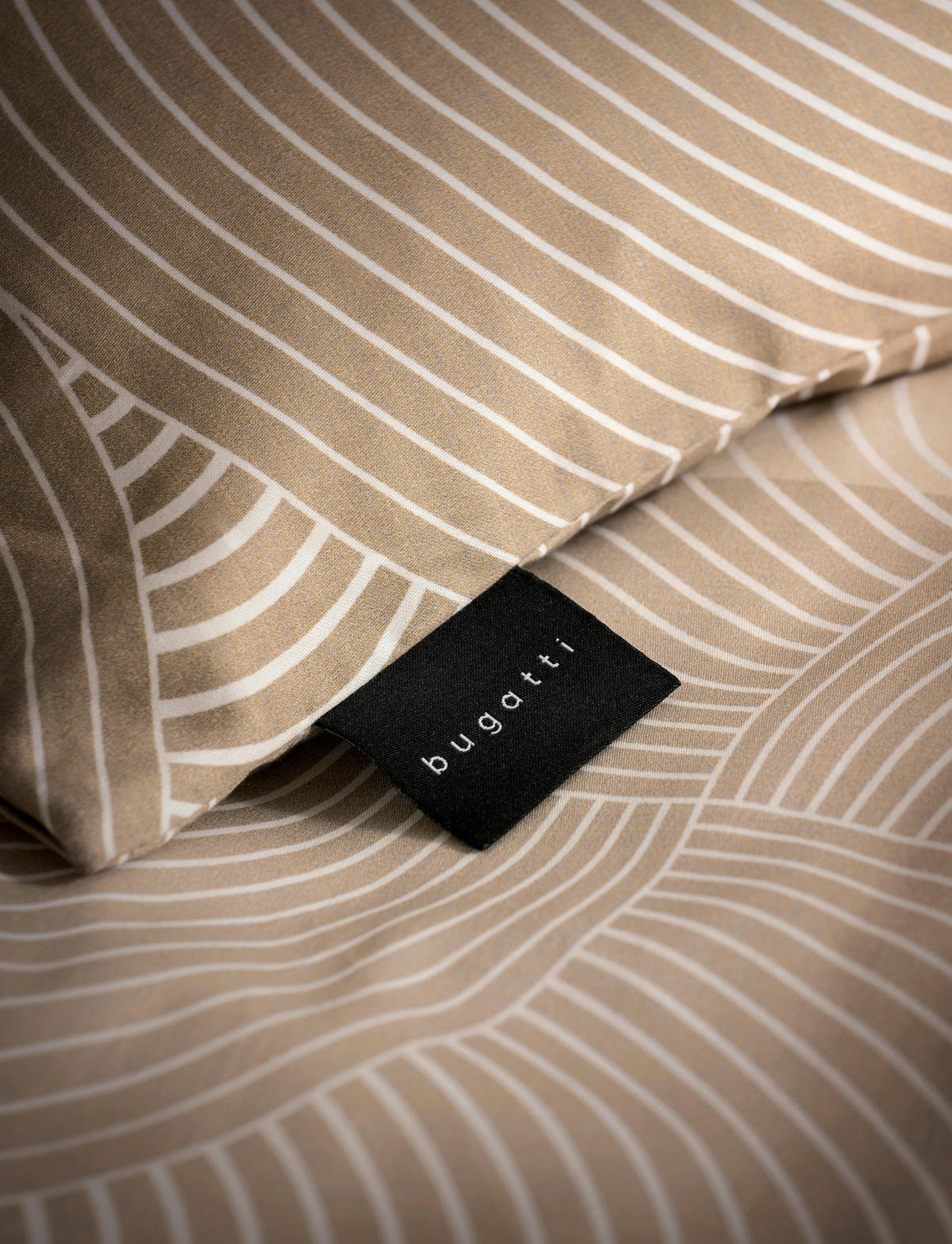 POSTEĽNÁ BIELIZEŇ, satén, prírodná farba, béžová, 140/200 cm - prírodná farba/béžová, Konventionell, textil (140/200cm) - Bugatti