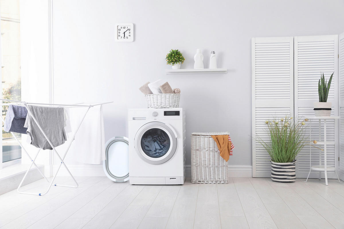 WÄSCHEKORB - Hellgrau/Weiß, Basics, Kunststoff (61,8/44,5/27cm) - Alpina 6287