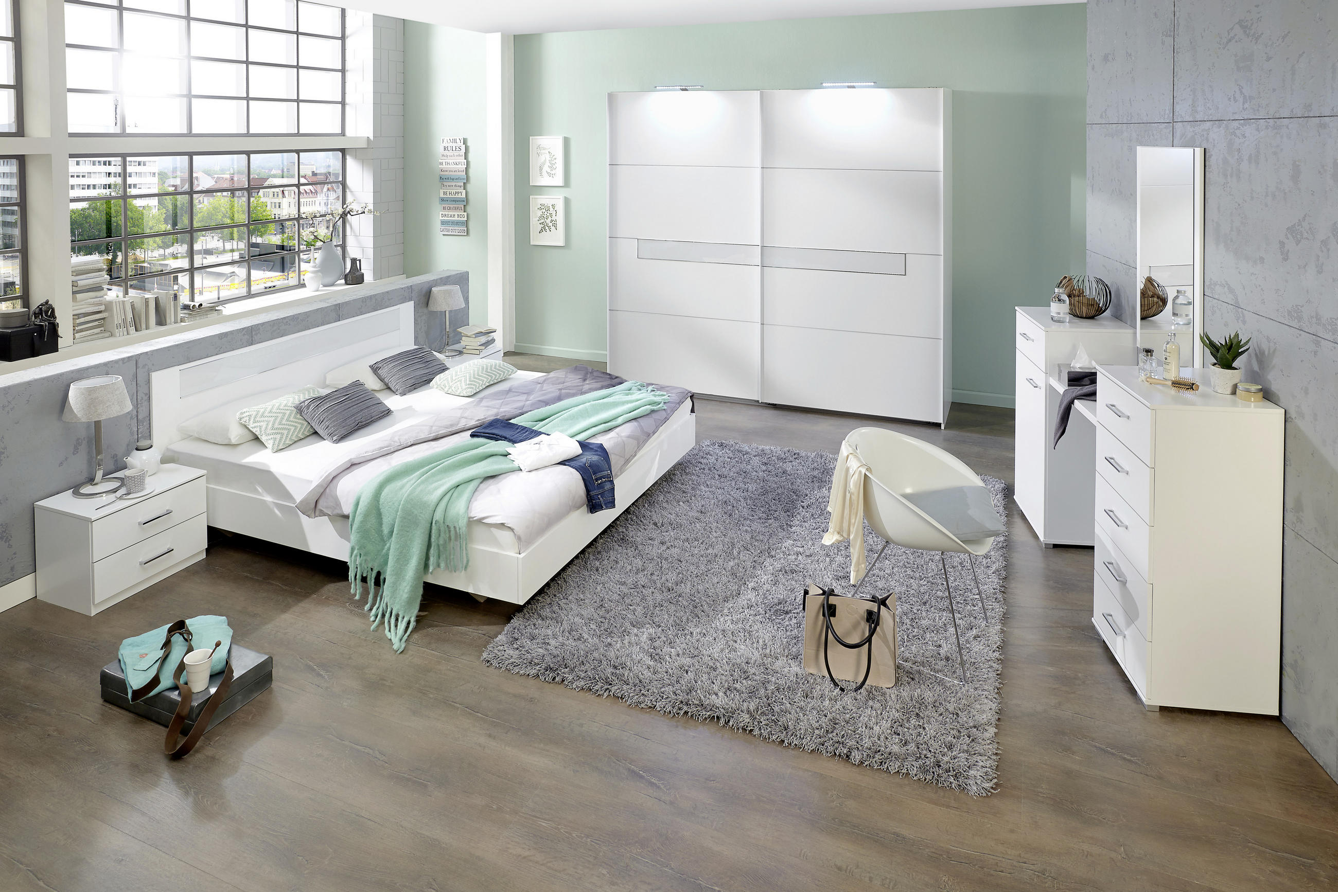 TOLÓAJTÓS SZEKRÉNY Fehér - Fehér/Ezüst, Design, Faalapú anyag/Fém (270/210/65cm) - Ti'me