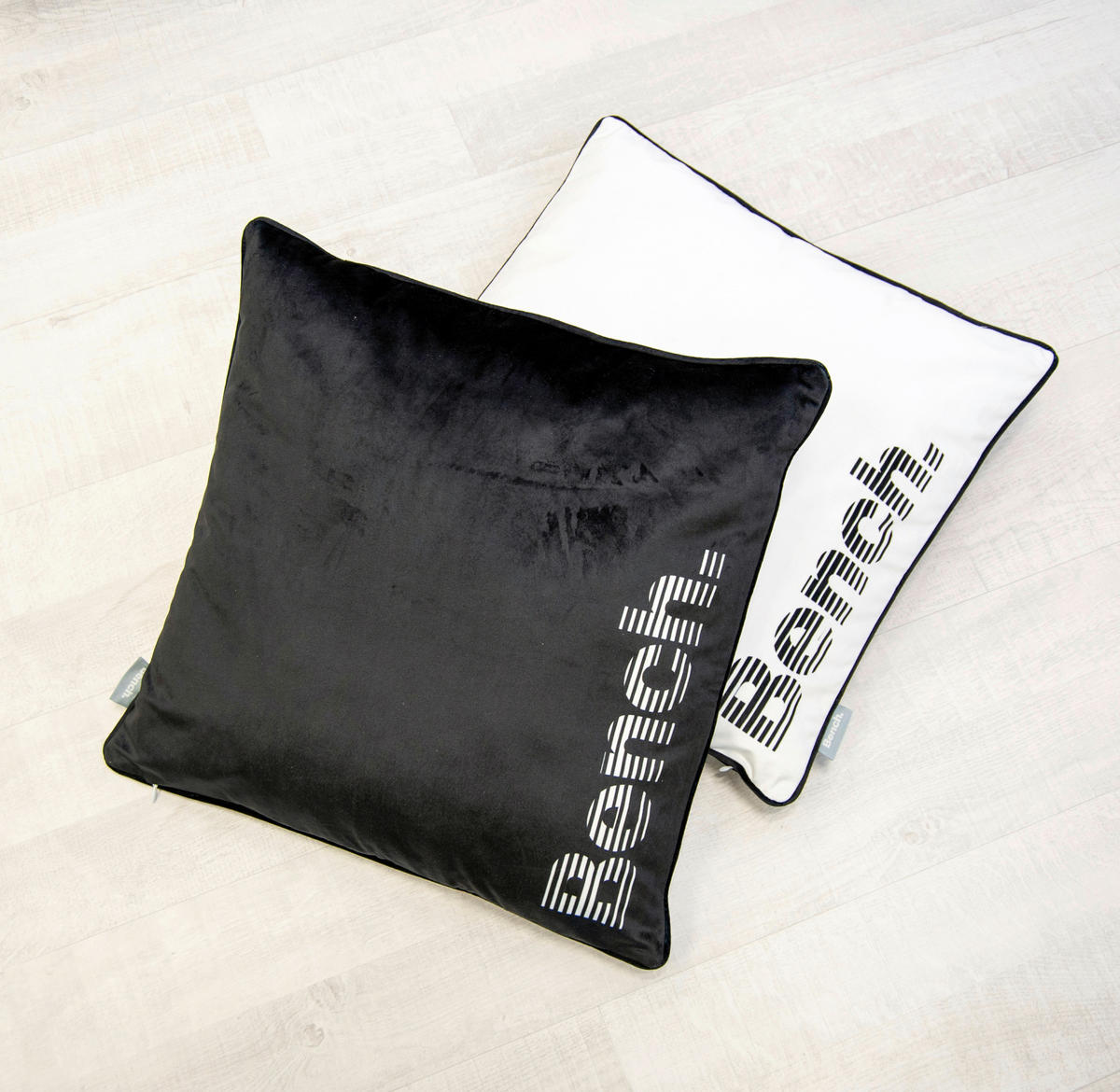 KISSENHÜLLE 50/50 cm  - Schwarz/Weiß, KONVENTIONELL, Textil (50/50cm) - Bench