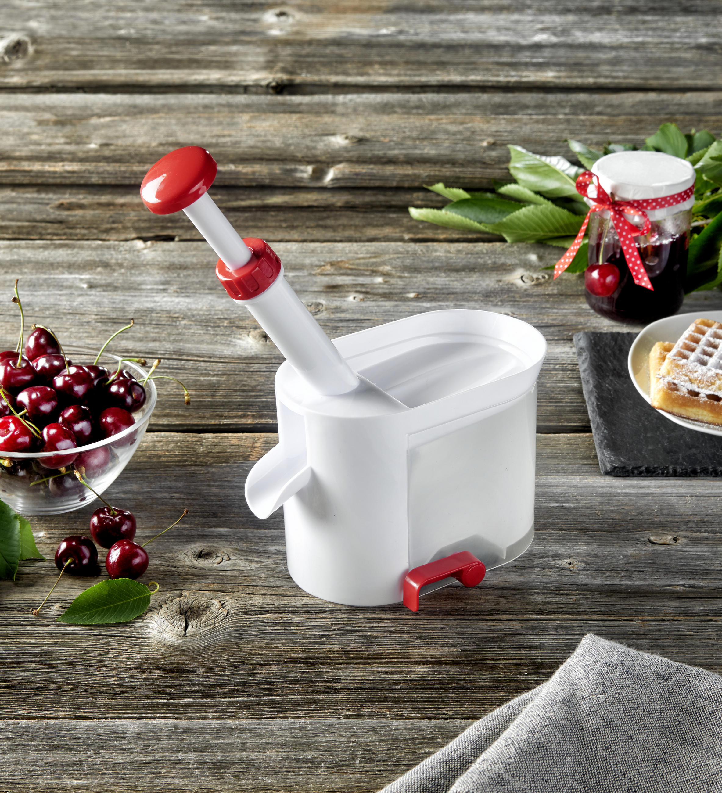 ODSTRANJIVAČ KOŠTICA VOĆA  - bijela/siva, Basics, metal/plastika (16/10/28cm) - Homeware Profession.