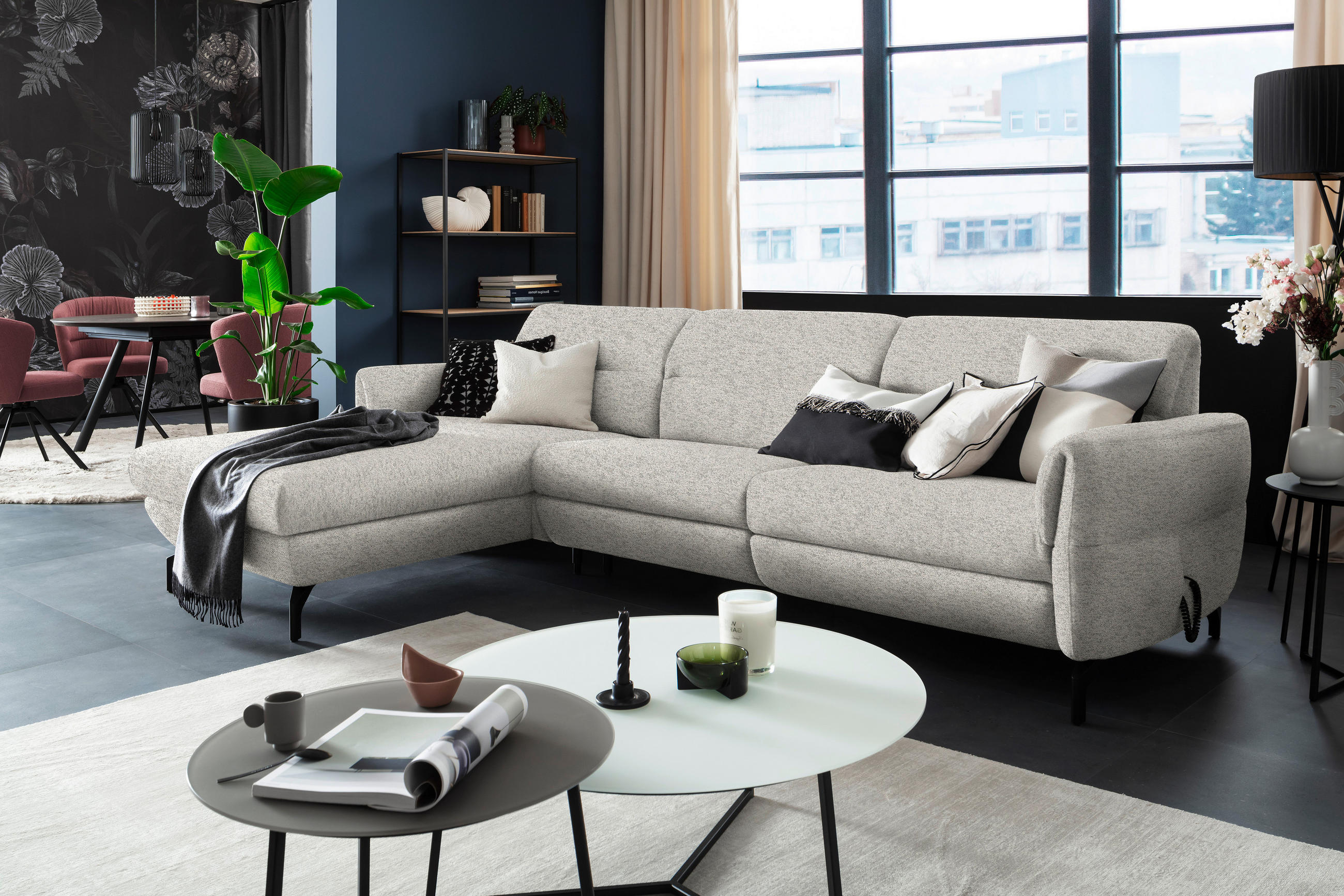 ECKSOFA Hellgrau Chenille  - Hellgrau/Schwarz, Design, Textil/Metall (187/299cm) - Schöner Wohnen