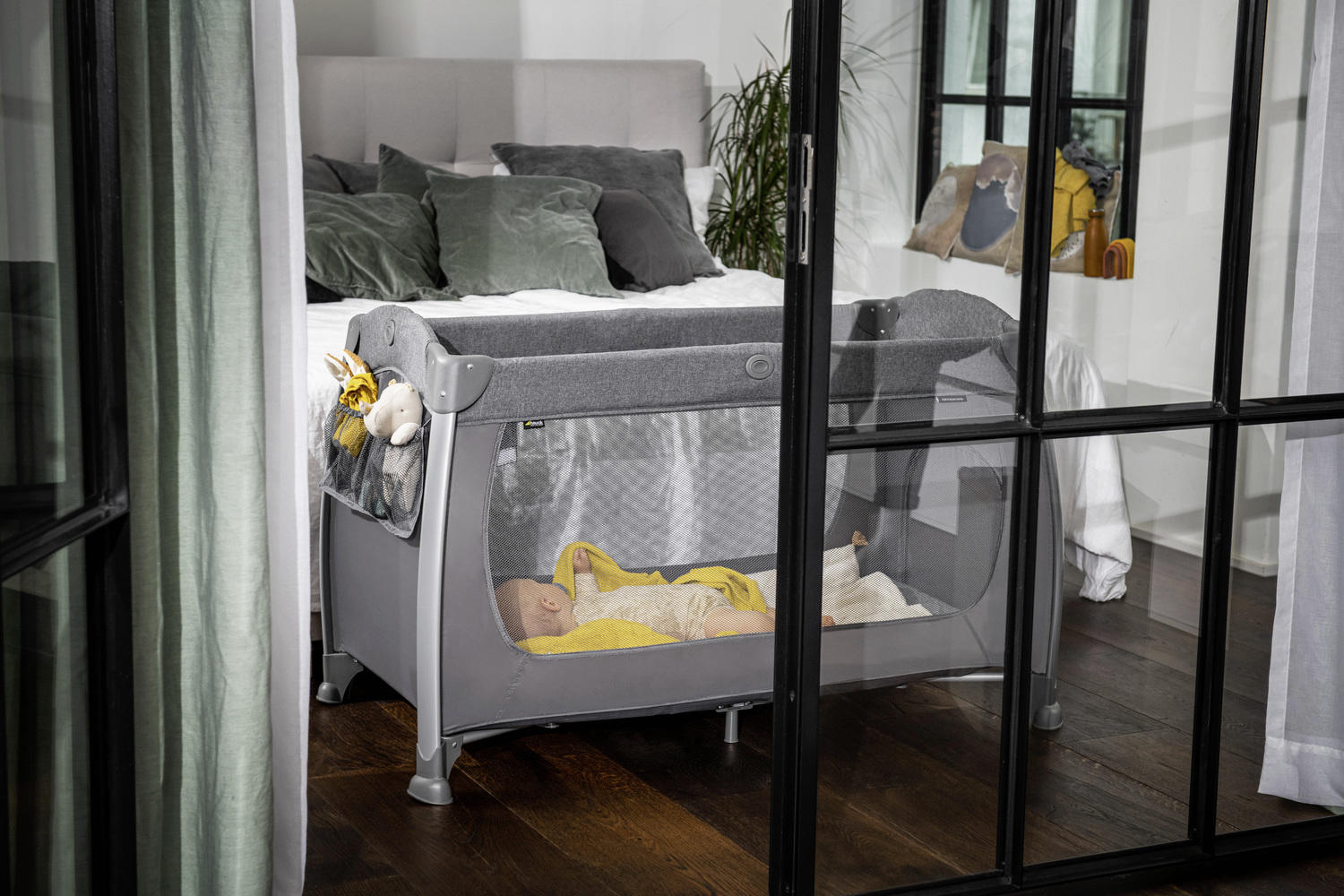 REISEBETT PLAY N RELAX Grau  - Grau, Basics, Textil (129/79/78cm) - Hauck