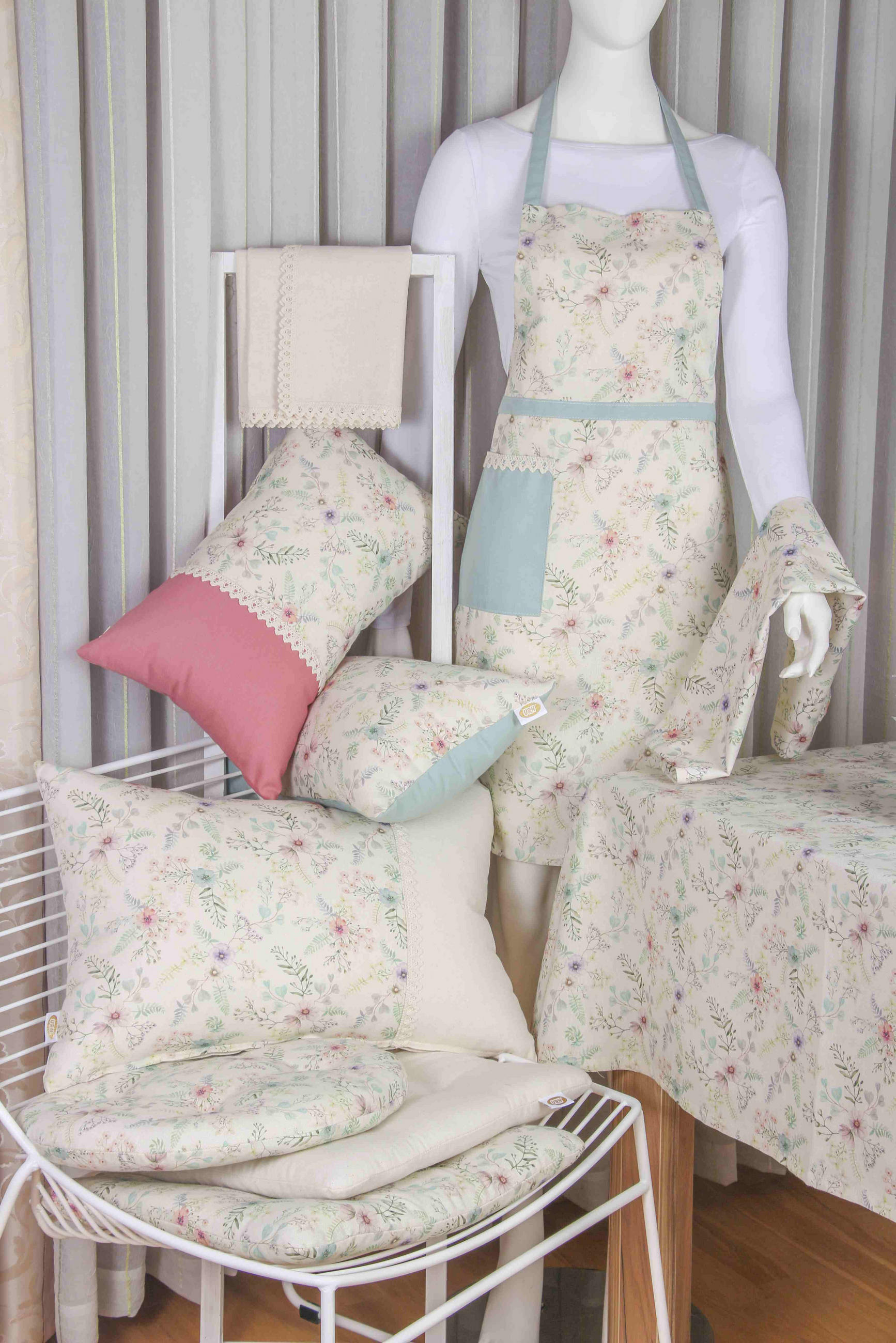 NADPRT 40/140 cm večbarvno  - večbarvno, Konvencionalno, tekstil (40/140cm)