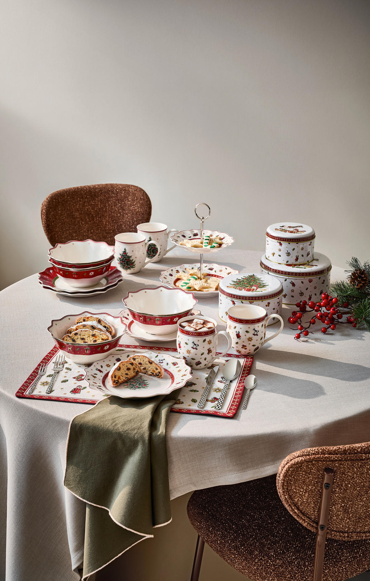 SET ZA ZAJTRK  Toy´s Delight  - rdeča/zelena, Design, keramika (36/25/14cm) - Villeroy & Boch