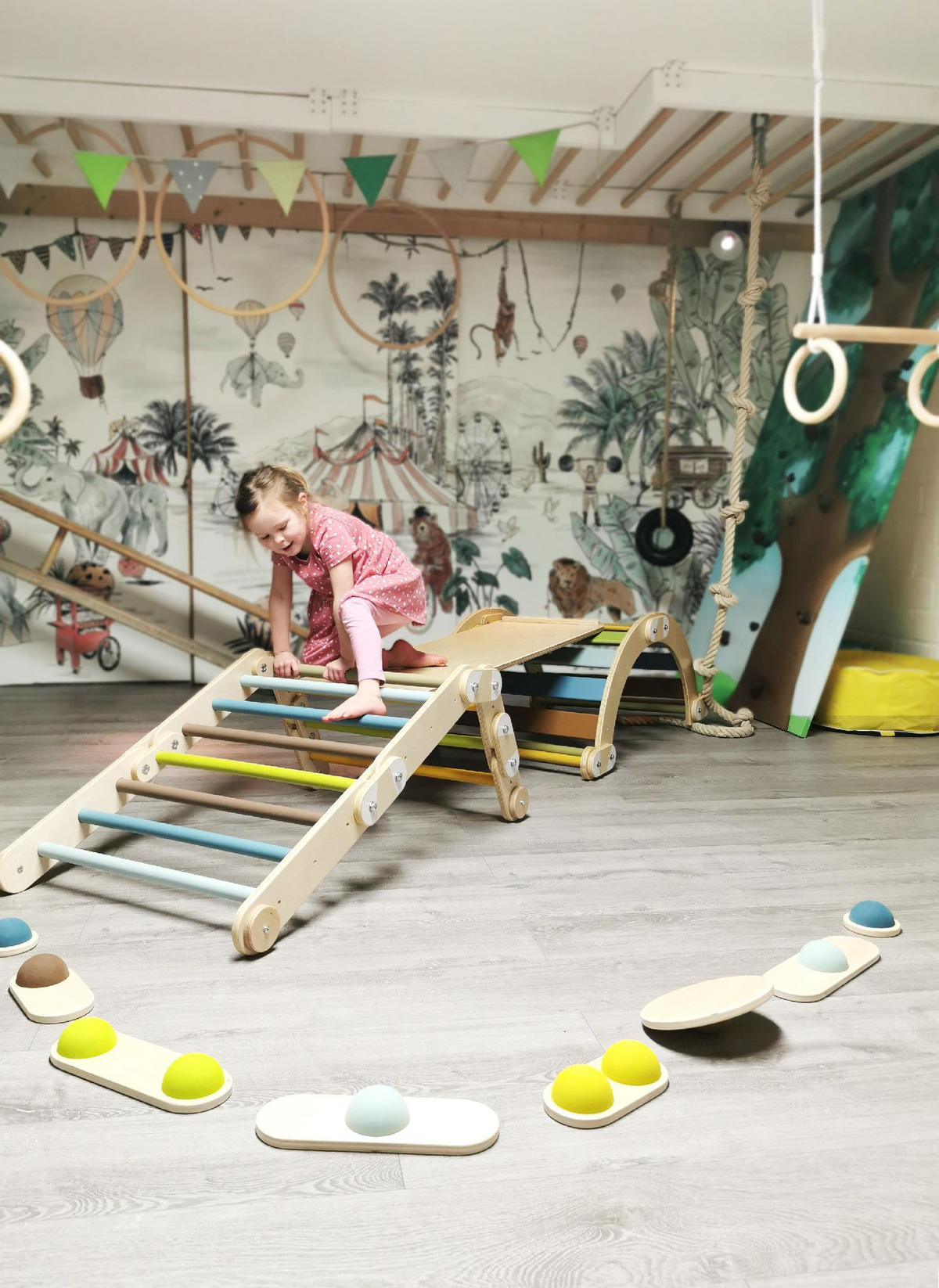 KLETTERDREIECK - Multicolor, Basics, Holz (78/60/67cm) - small foot