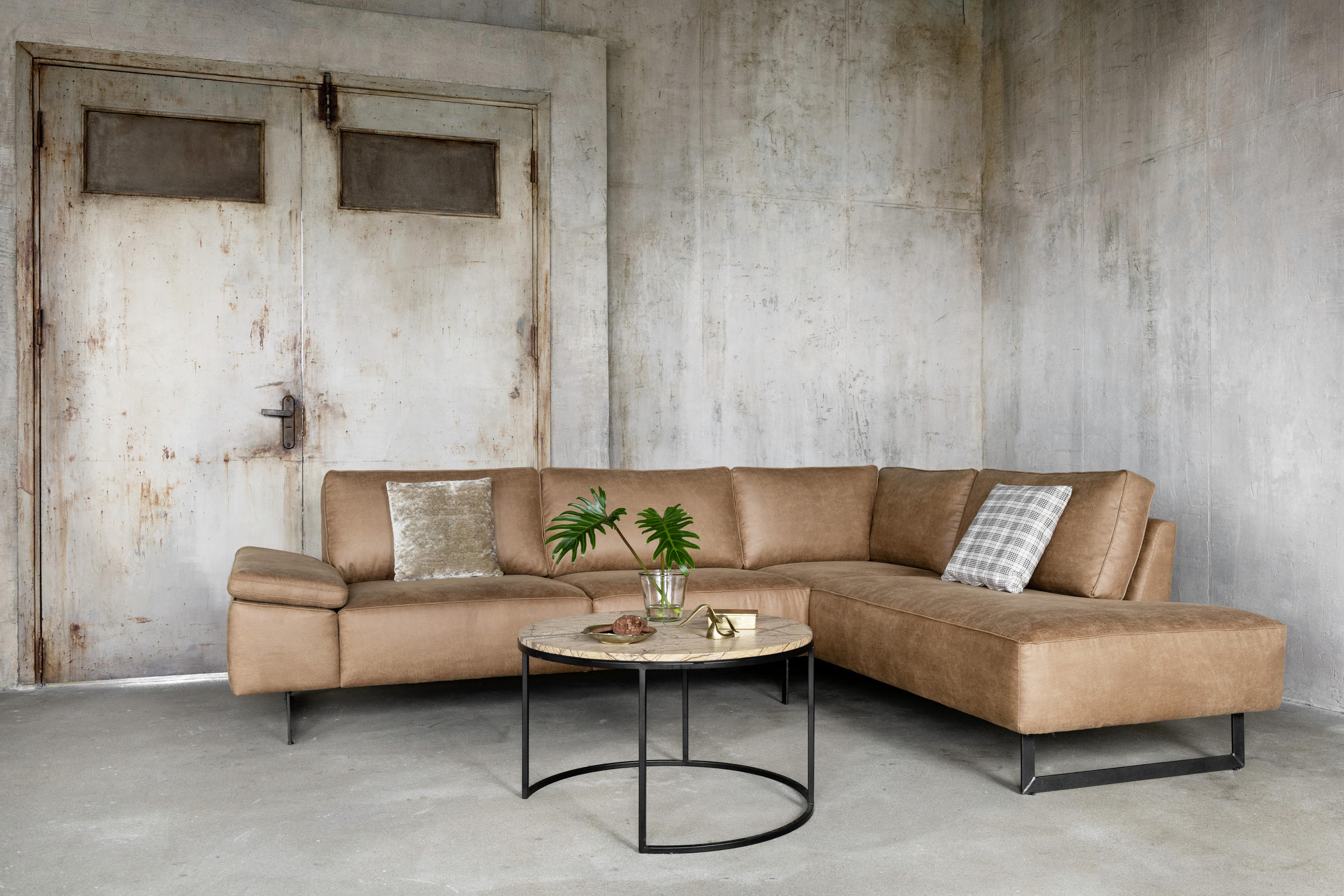 SOFFA i brun - brun/svart, Design, metall/trä (283/83/220cm) - Chilliano